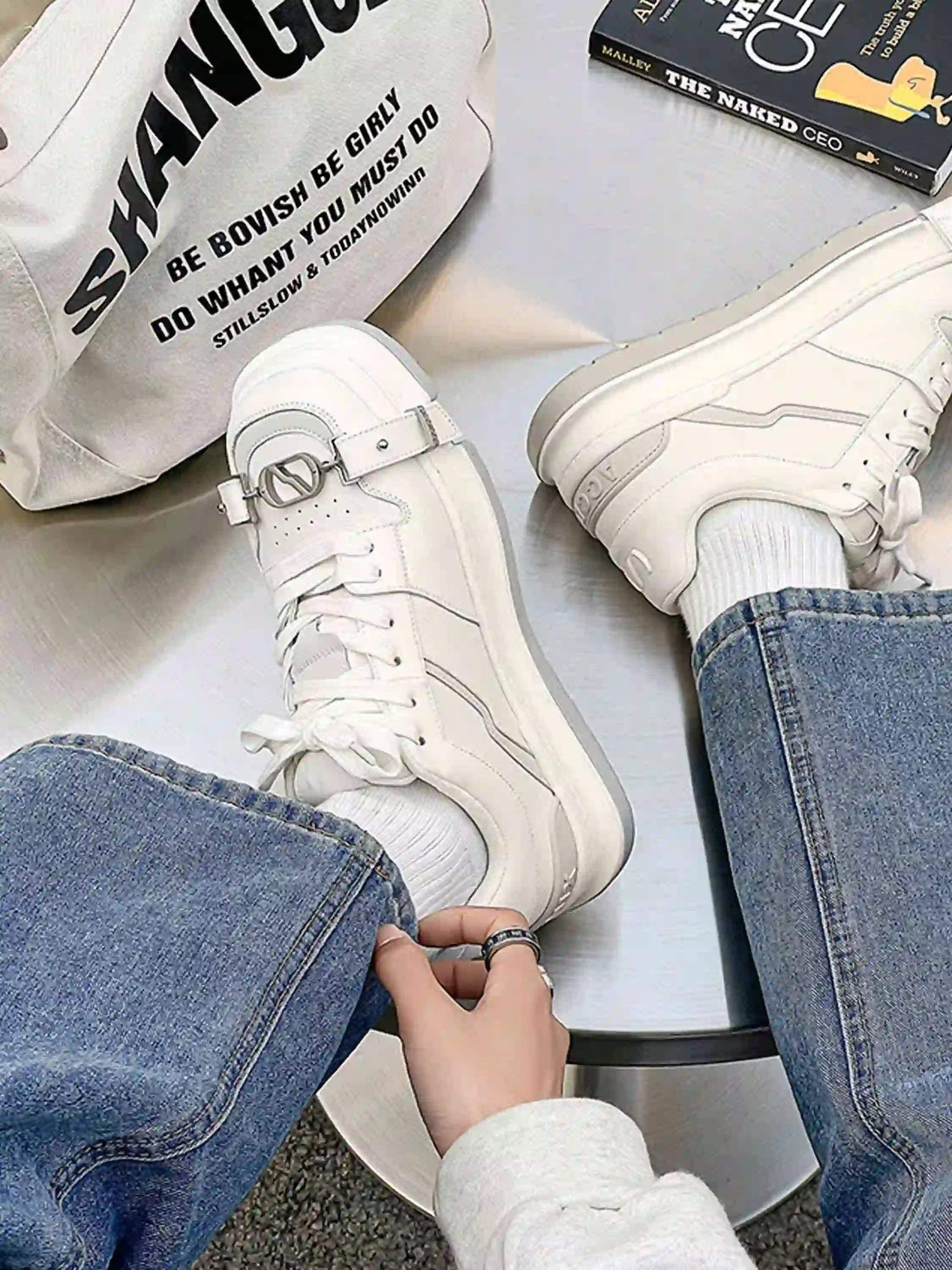 Disguisen Street Lace-Up Low-Top Square Toe Sneakers