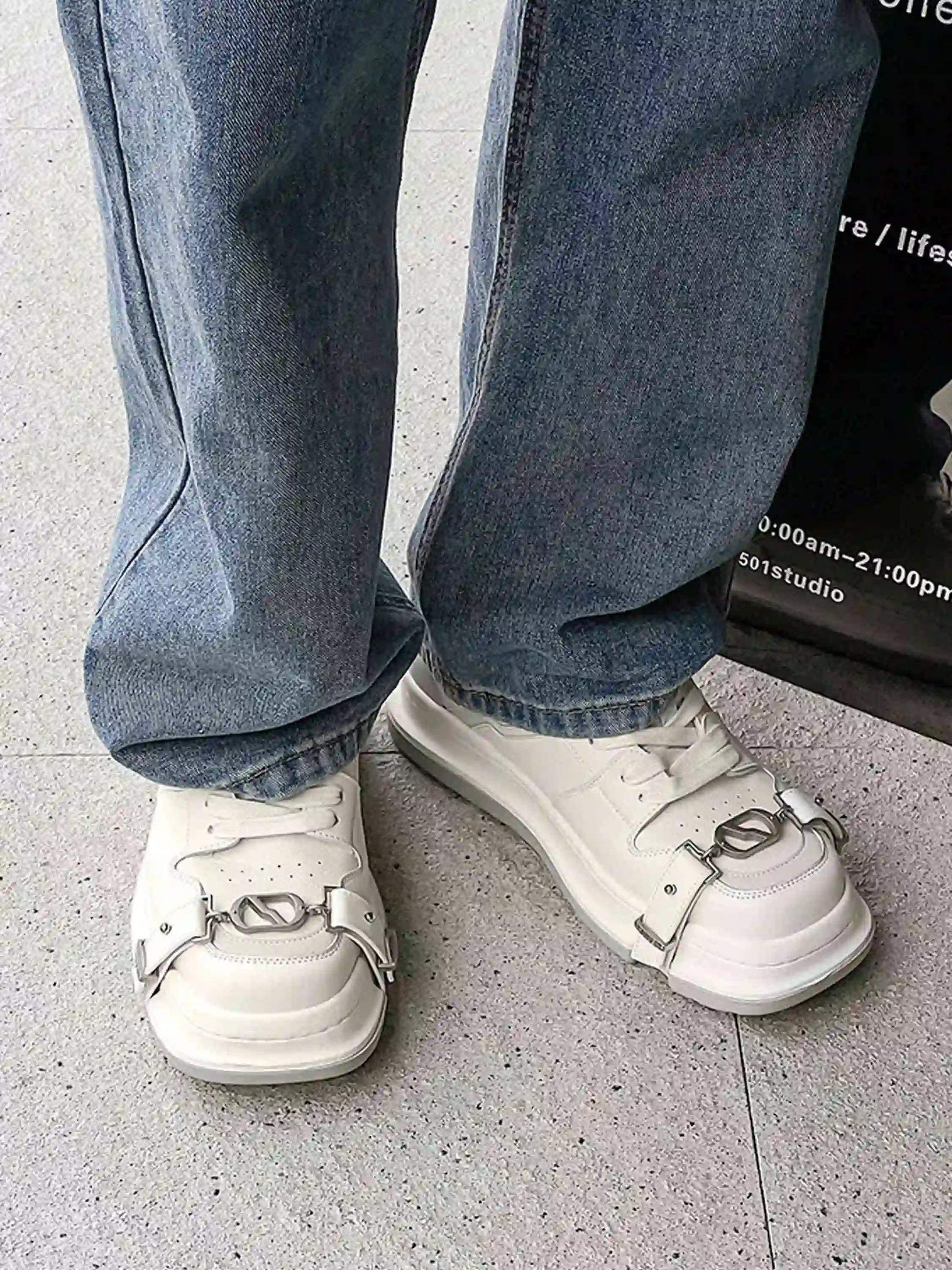 Disguisen Street Lace-Up Low-Top Square Toe Sneakers