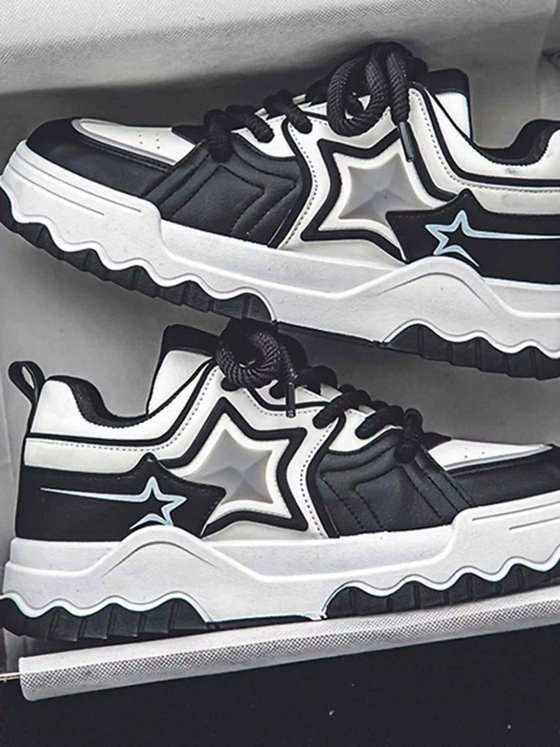 Disguisen Street Style Star Thick-Soled Sneakers