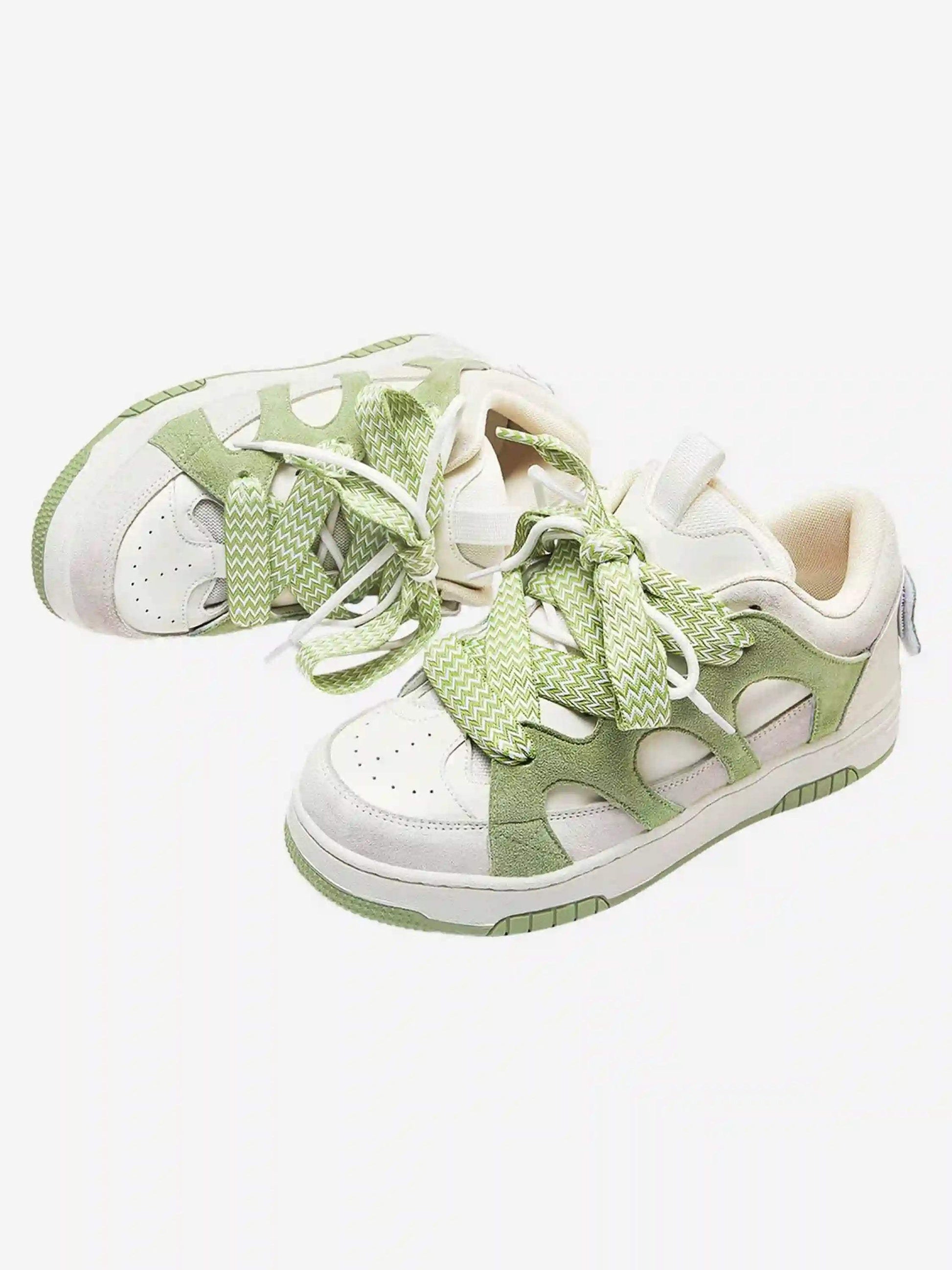 Disguisen Street Rap Sneakers With Thick Sole Structure Design