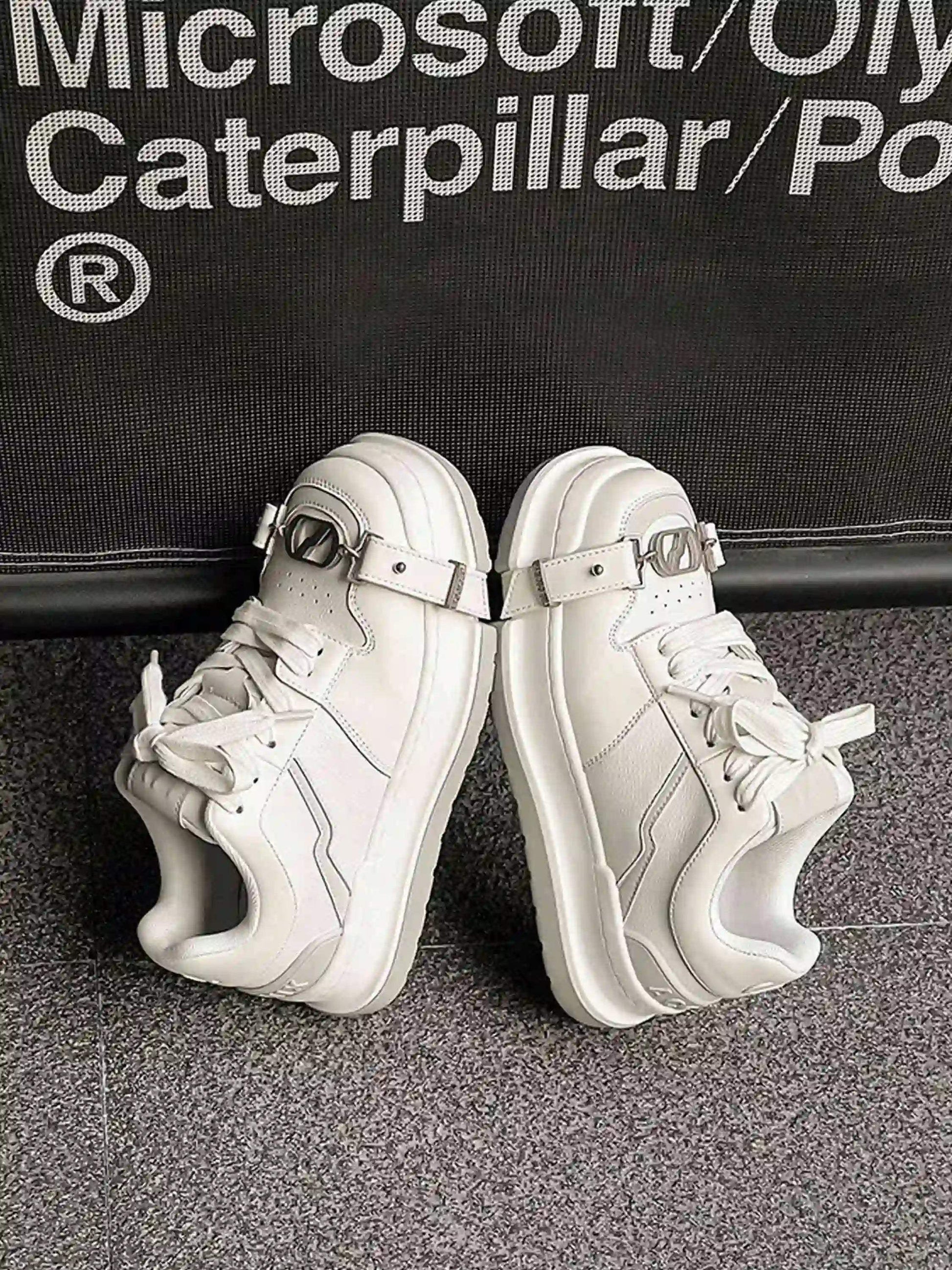 Disguisen Street Lace-Up Low-Top Square Toe Sneakers