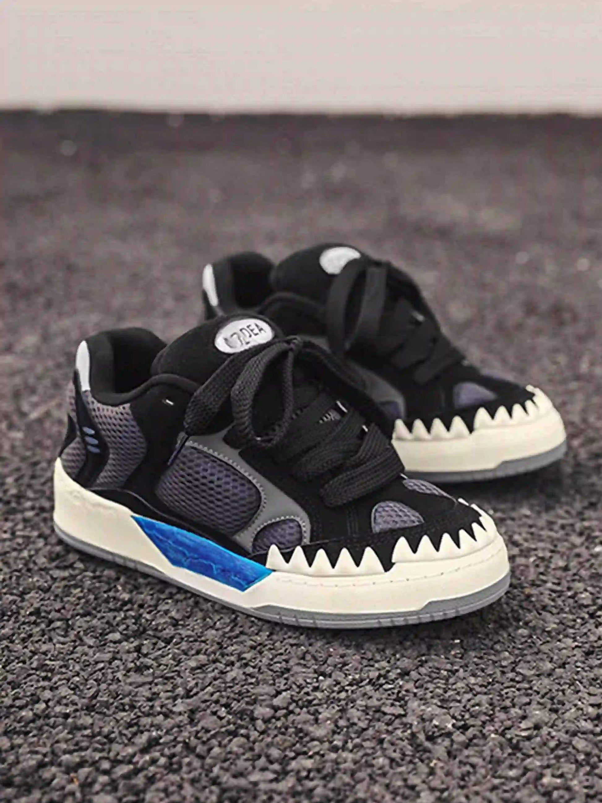 Disguisen Street Rapper Dinosaur Sneakers