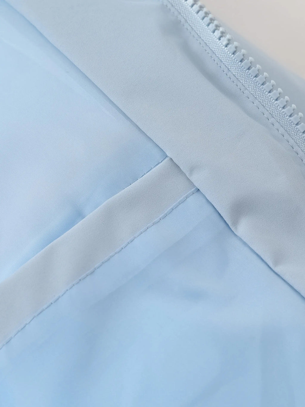 Contrasting Stand Collar Coat