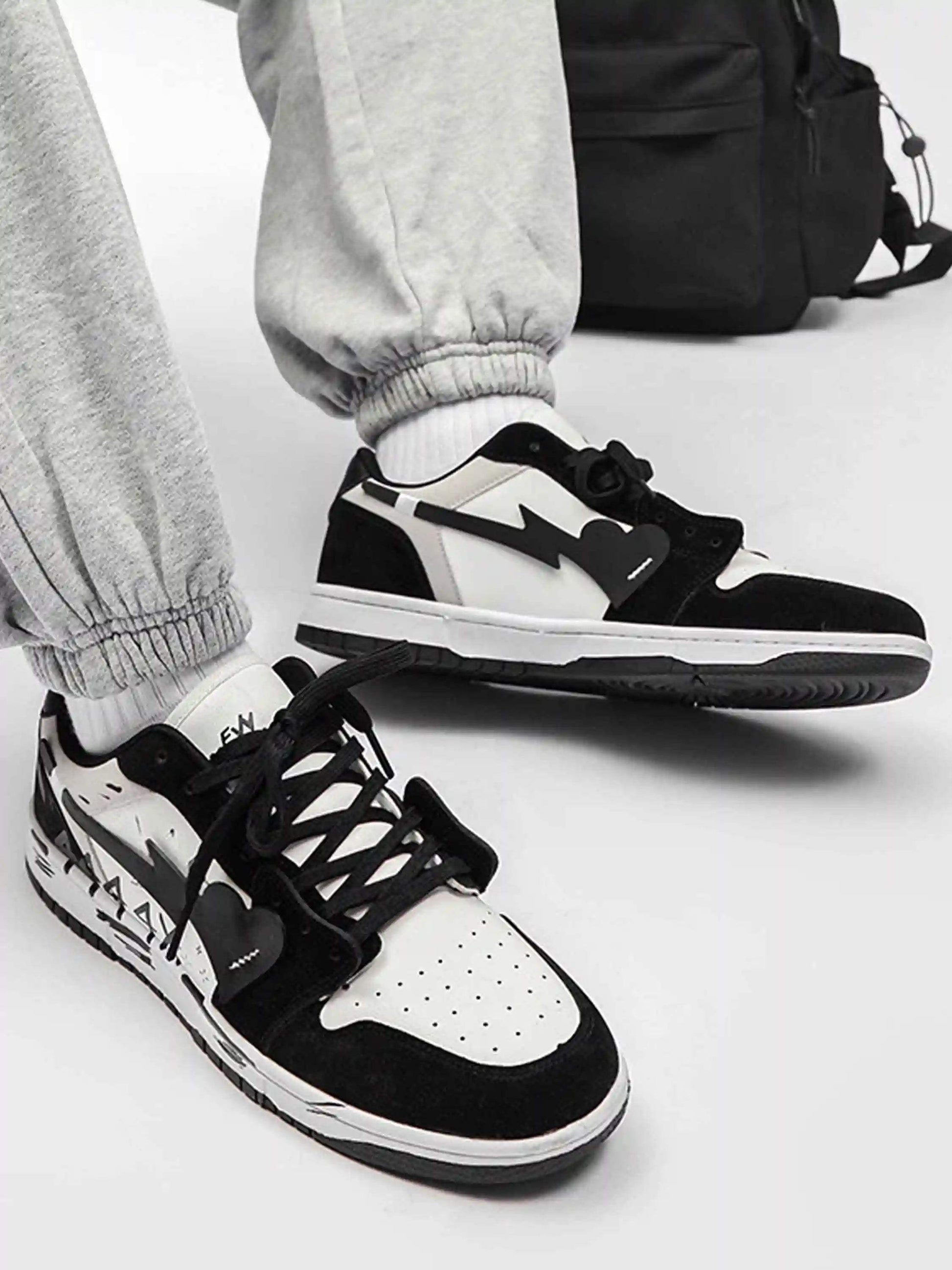 Disguisen Hip-Hop Street Graffiti Skateboard Shoes