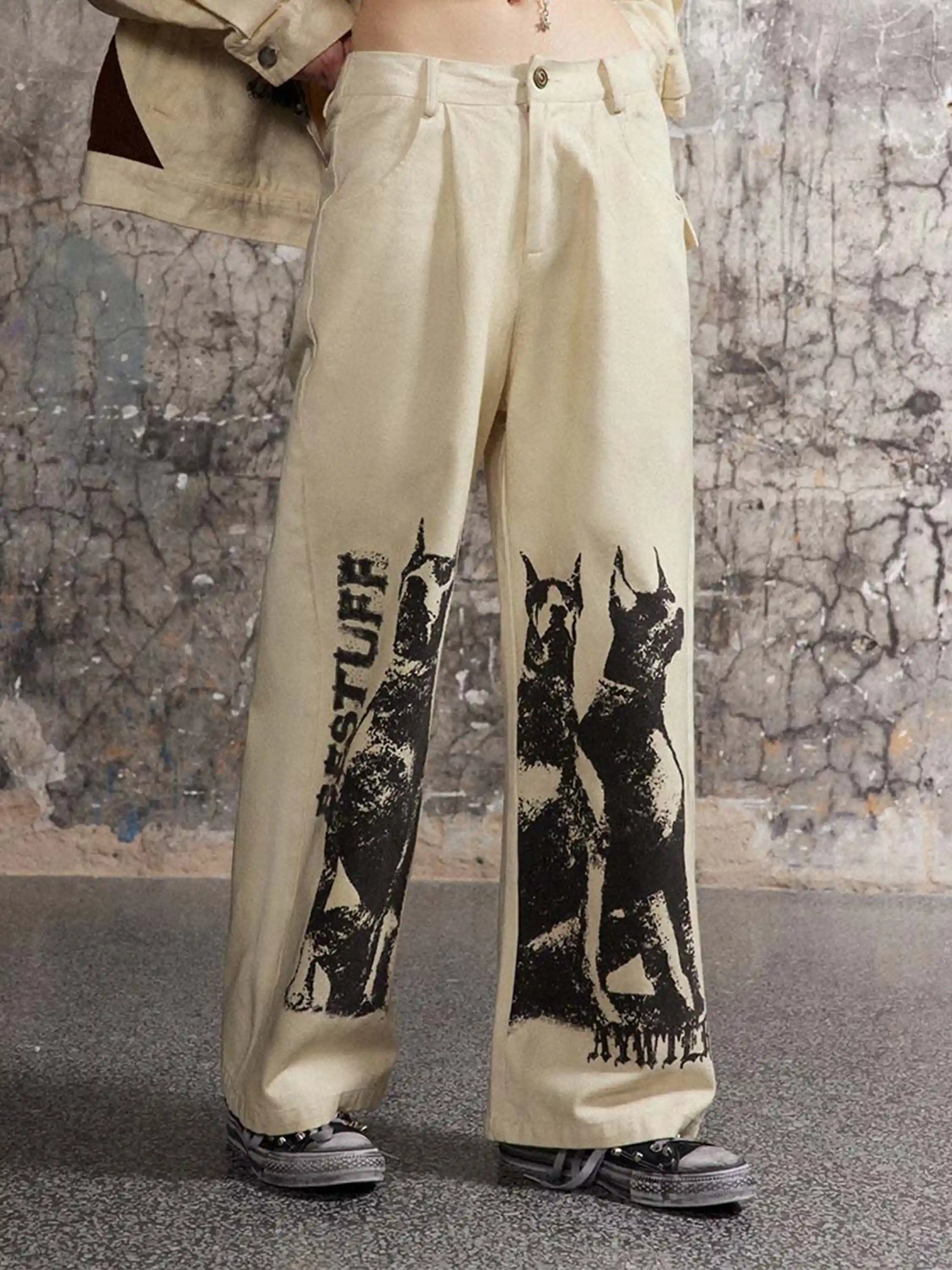 Pantalon de survêtement délavé et vieilli avec graffiti Doberman de Disguisen