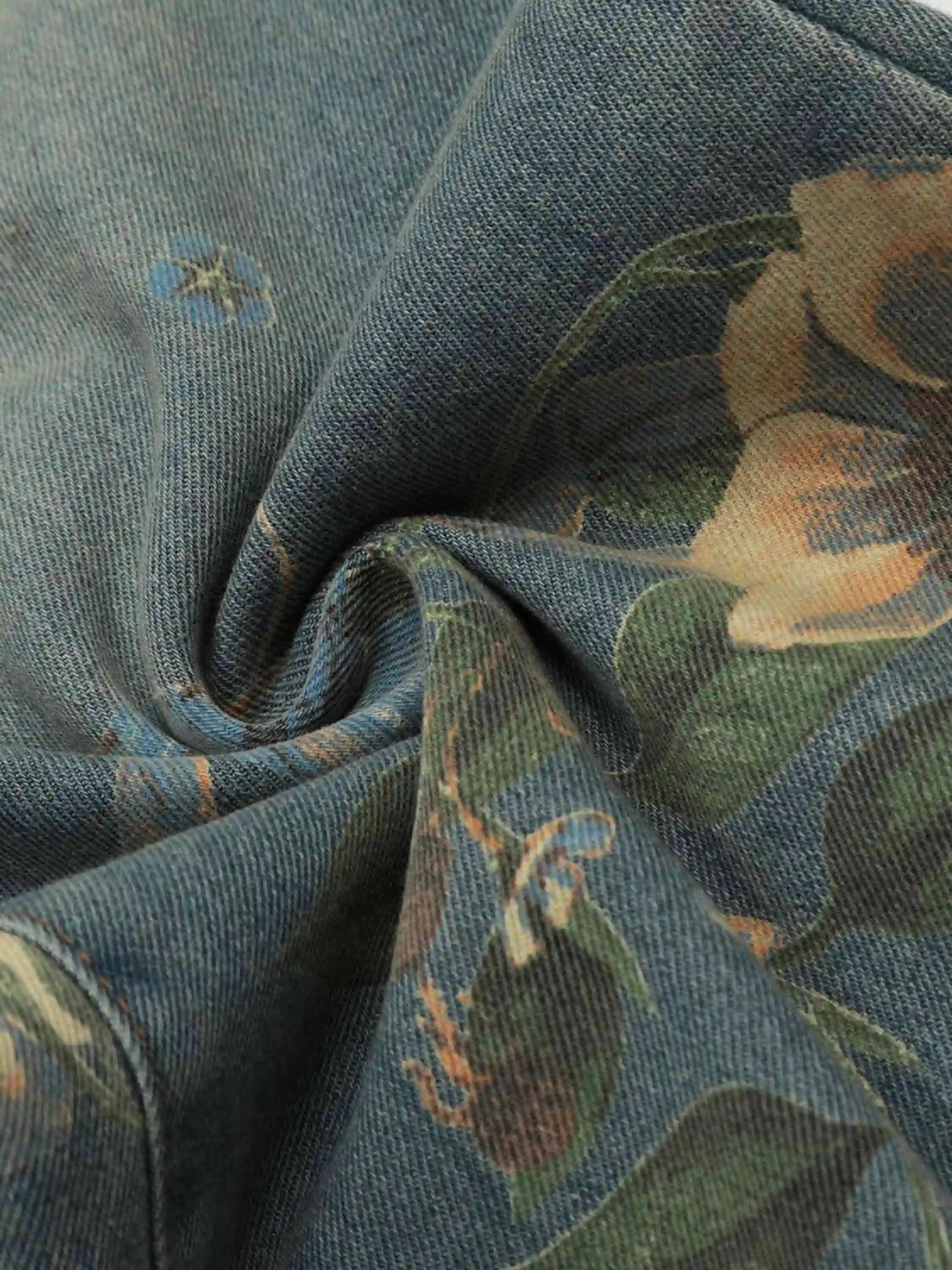 Disguisen Vintage Distressed Floral Jeans