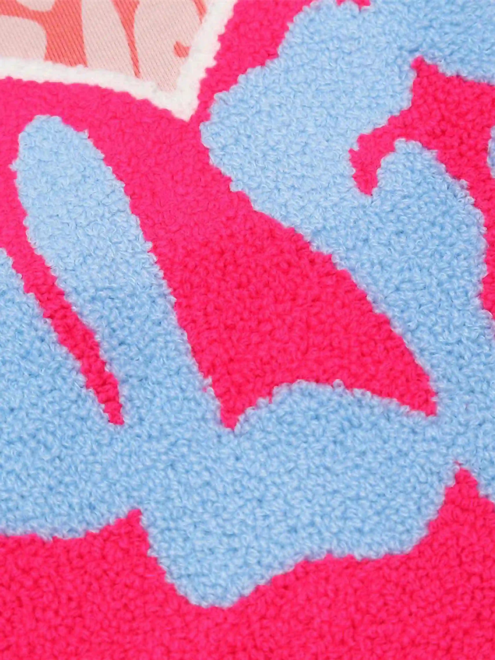 Disguisen Foam Heart Hoodie