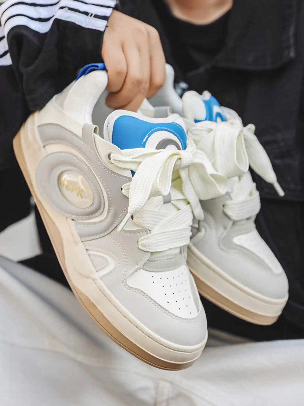 Disguisen Personalized American Hip-Hop Bread Shoes