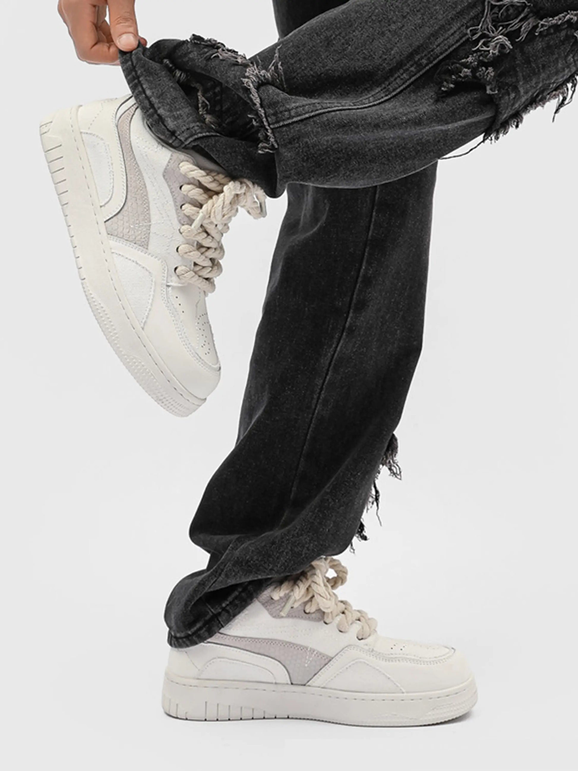 Disguisen Vintage Rope Design Patch Sneakers