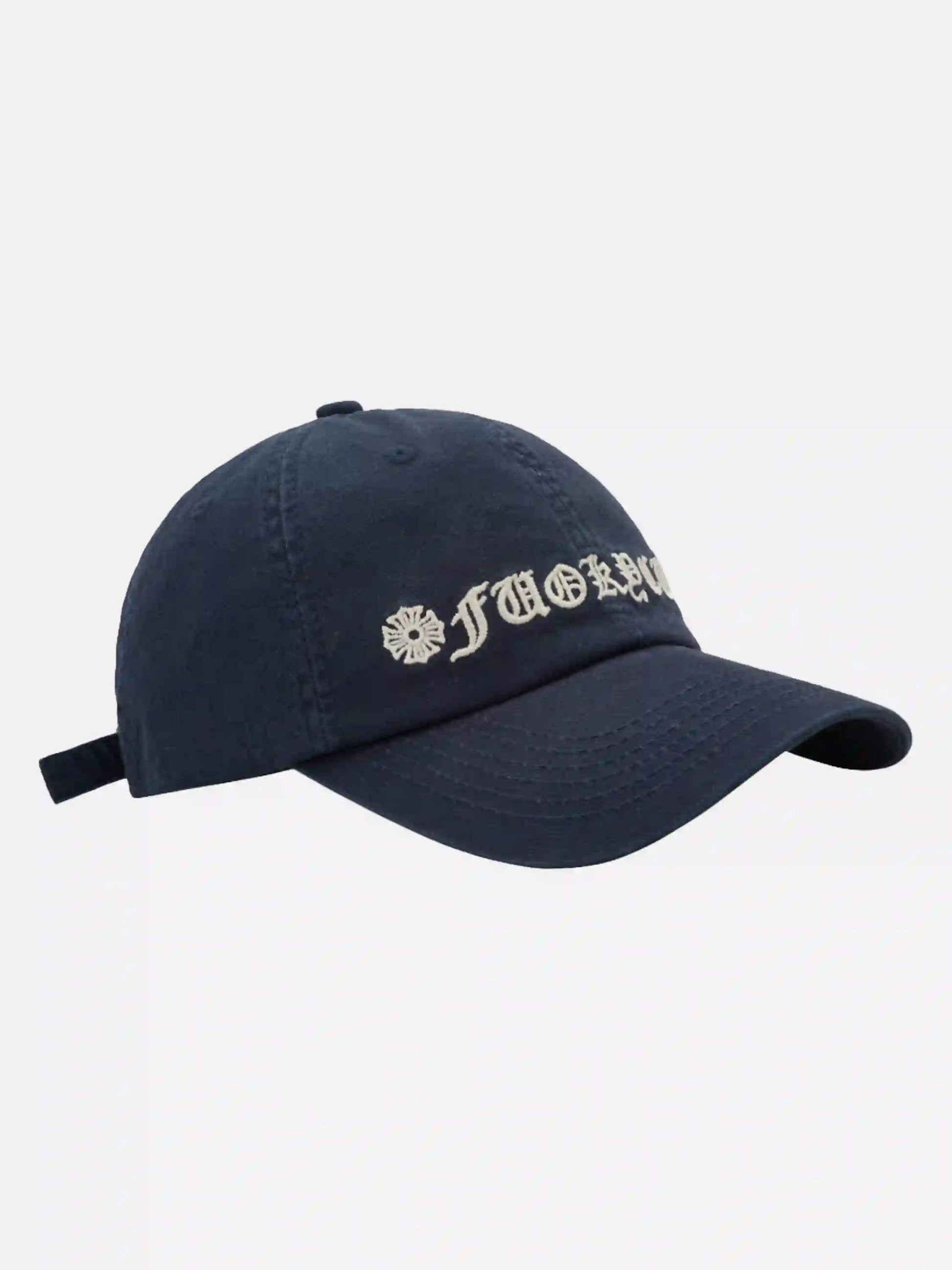 Disguisen Street Gothic Letter Embroidered Baseball Cap