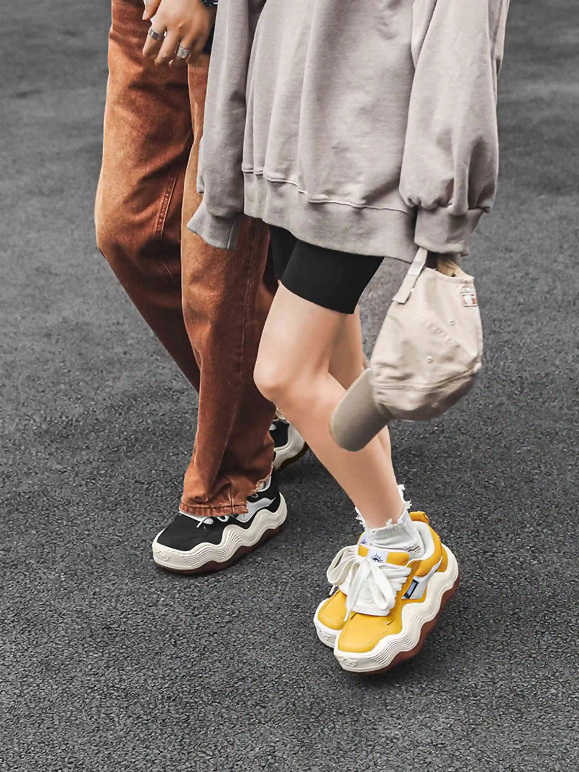 Disguisen Big Wave Contrast Color Sneakers