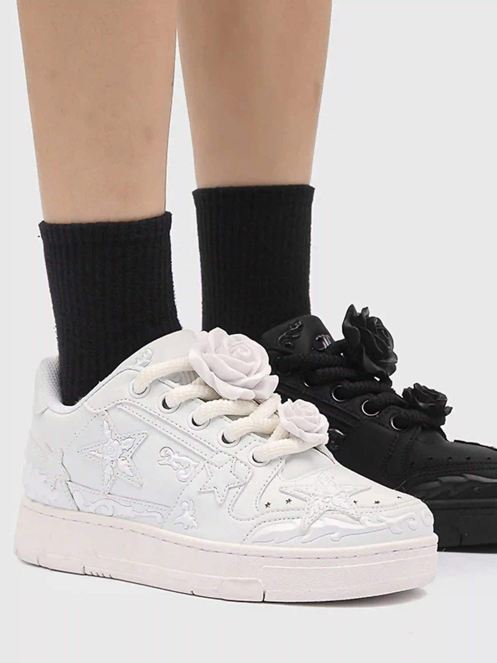 Disguisen Hip-Hop Star Embossed Sneakers