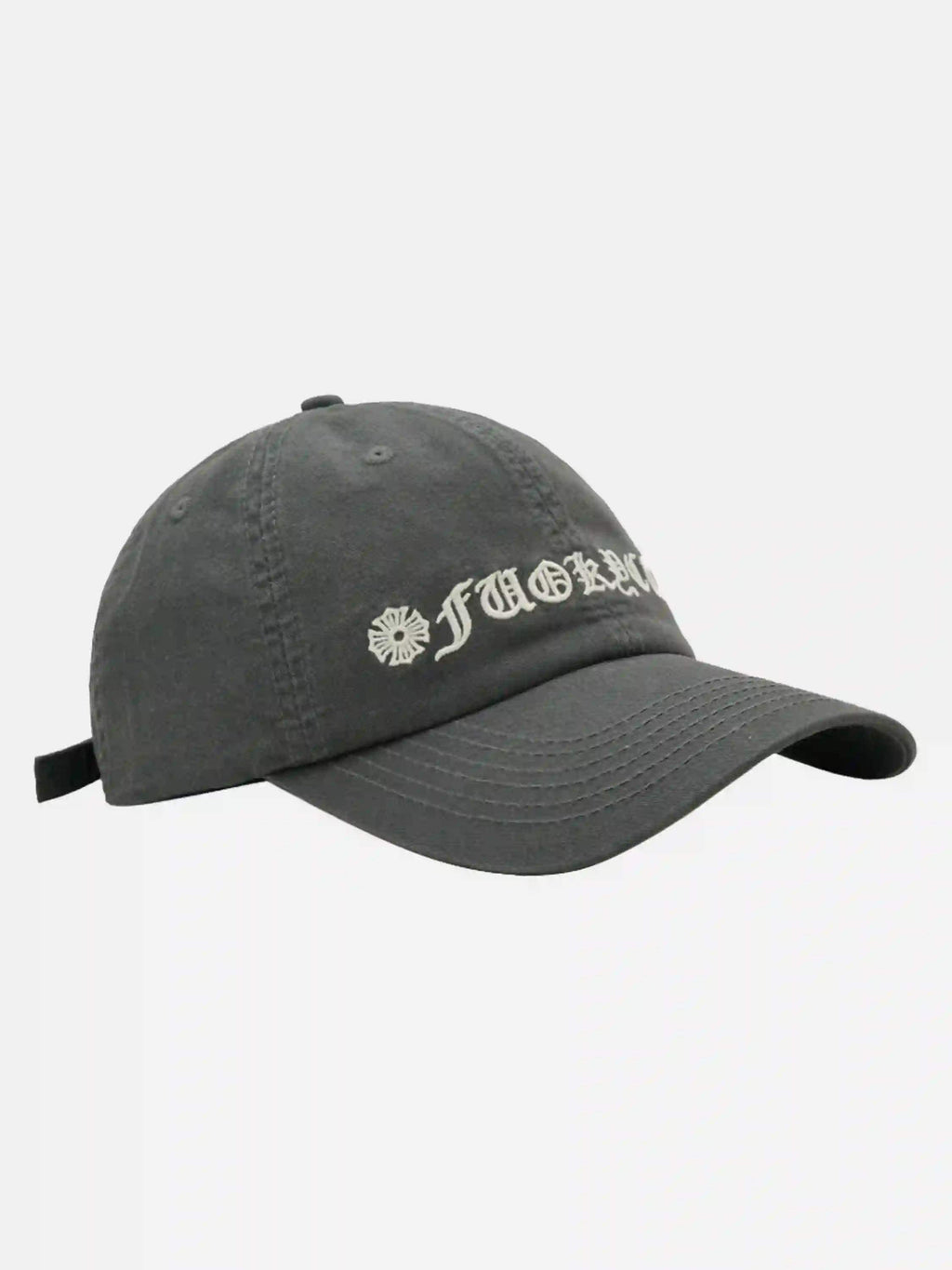 Disguisen Street Gothic Letter Embroidered Baseball Cap