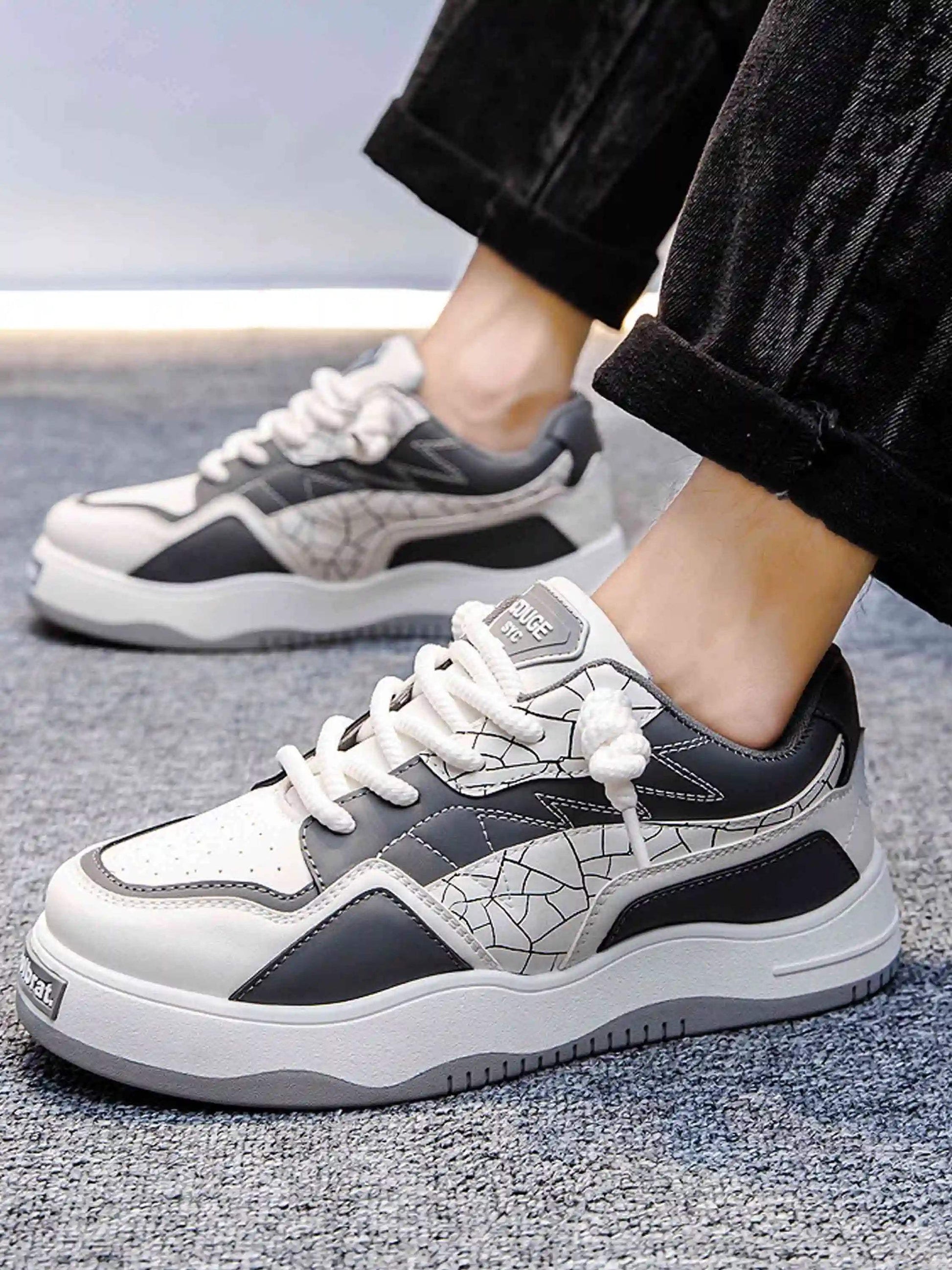 Disguisen American Street Style Casual Shoes