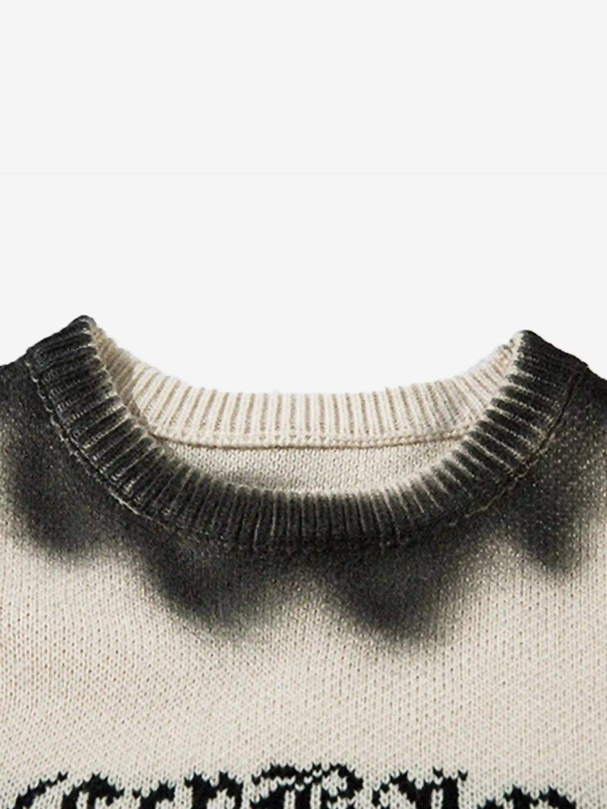 Disguisen High Street Spray-Painted Hole Round Neck Sweater