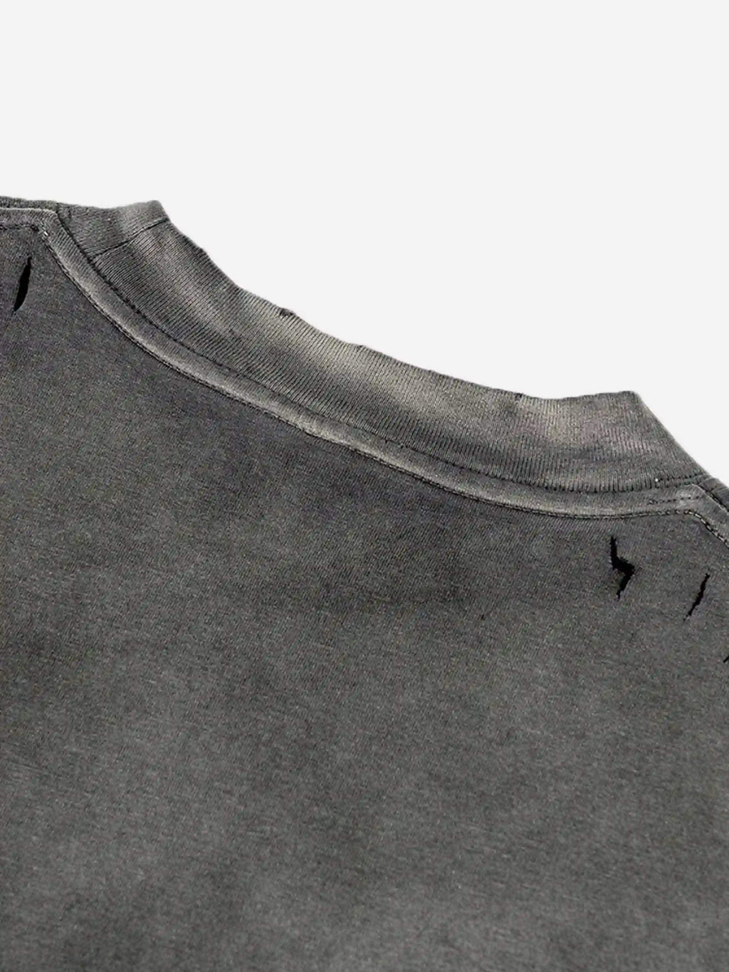 Disguisen Hip-Hop Distressed T-Shirt
