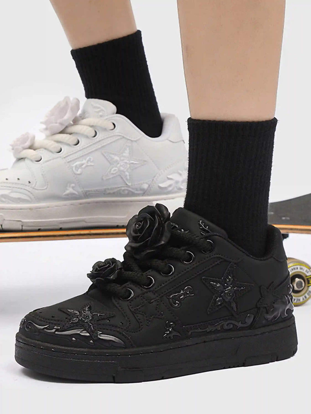 Disguisen Hip-Hop Star Embossed Sneakers