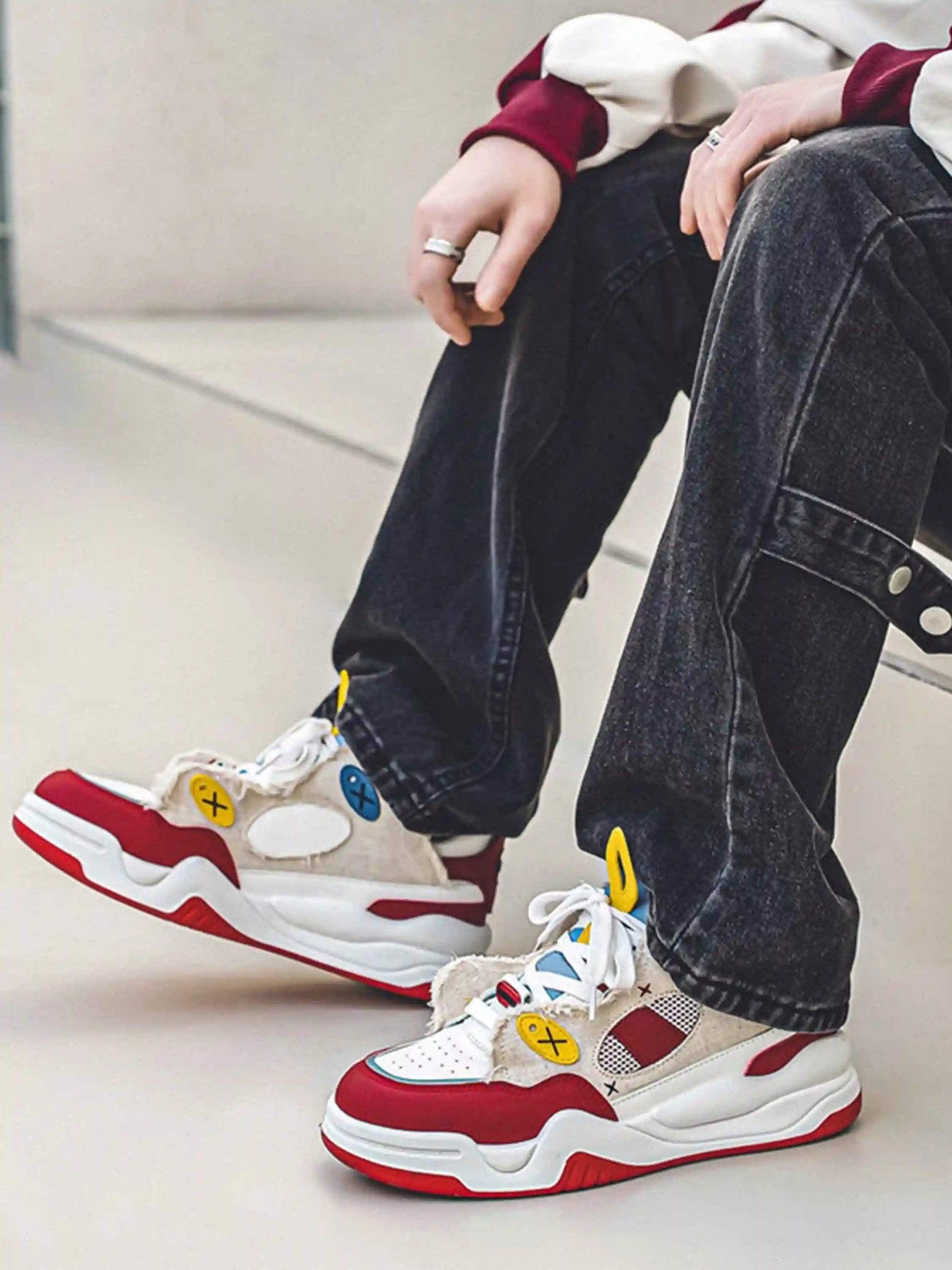 Disguisen Black And White Contrast Thick Bottom Bread Sneakers