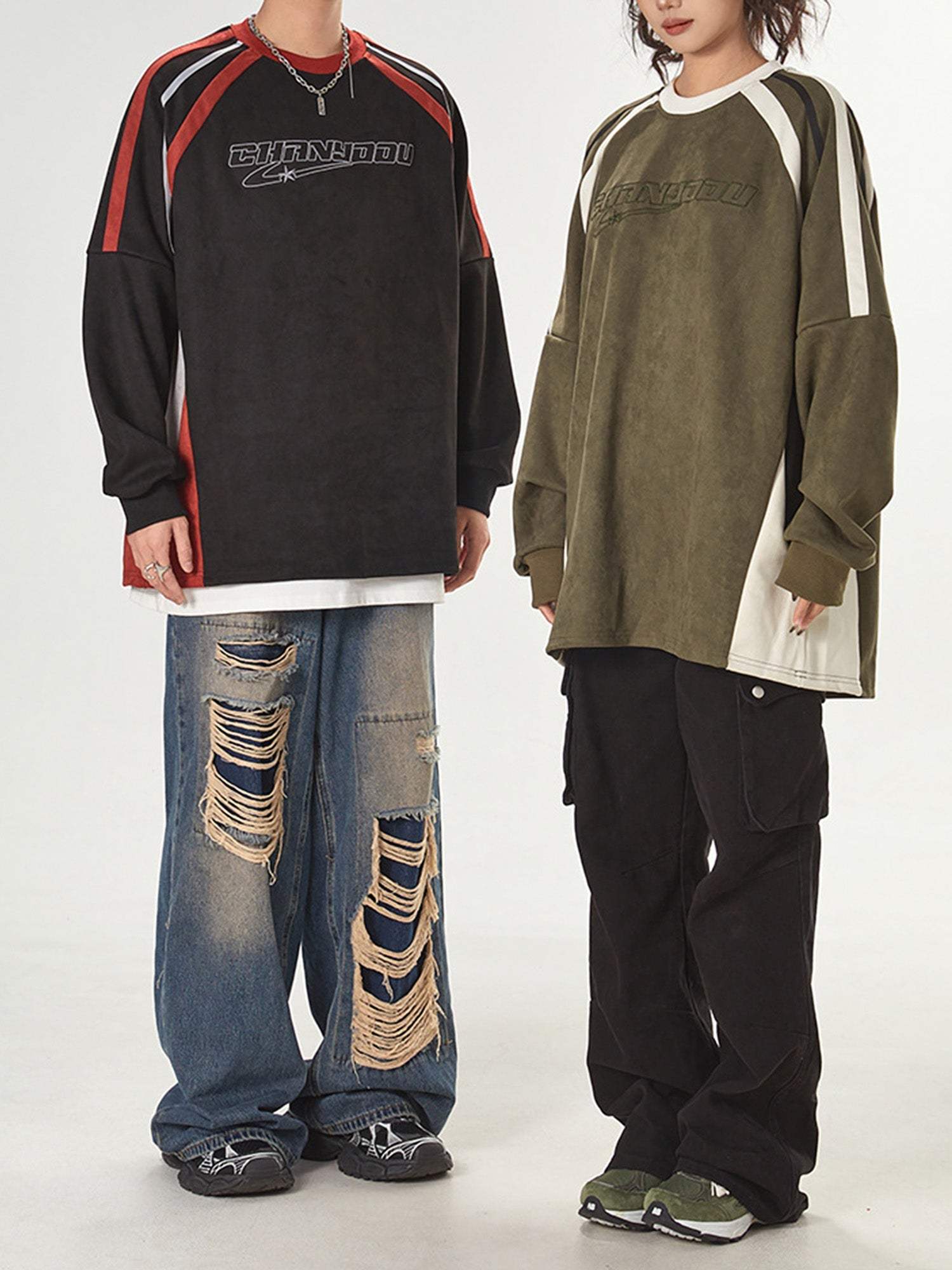 Disguisen Patchwork Contrasting Two-tone Raglan Embroidered Sweatshirt