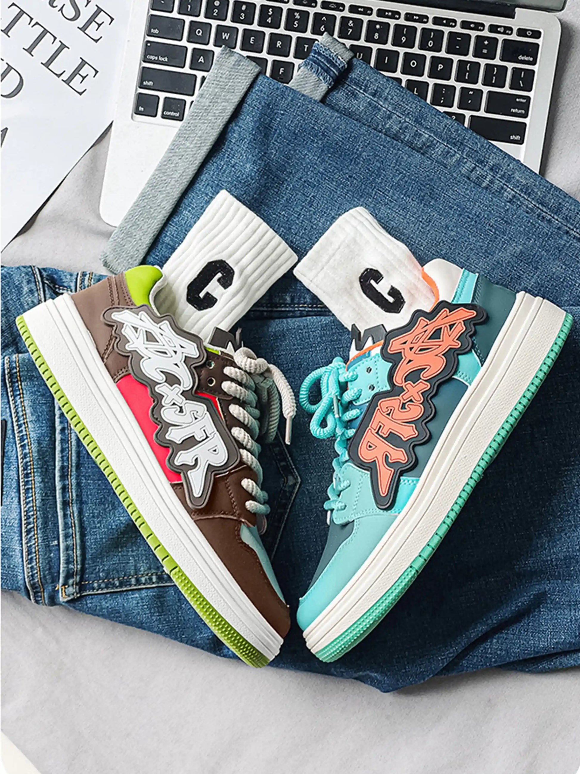 Disguisen Vintage Contrast Color Patch Sneakers