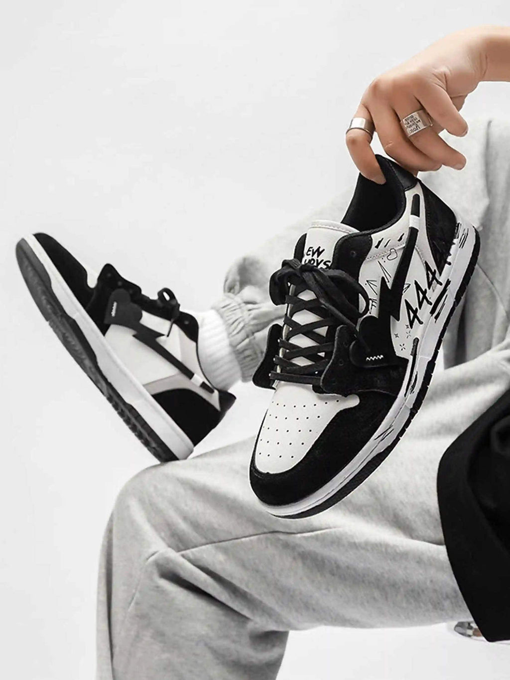 Disguisen Hip-Hop Street Graffiti Skateboard Shoes