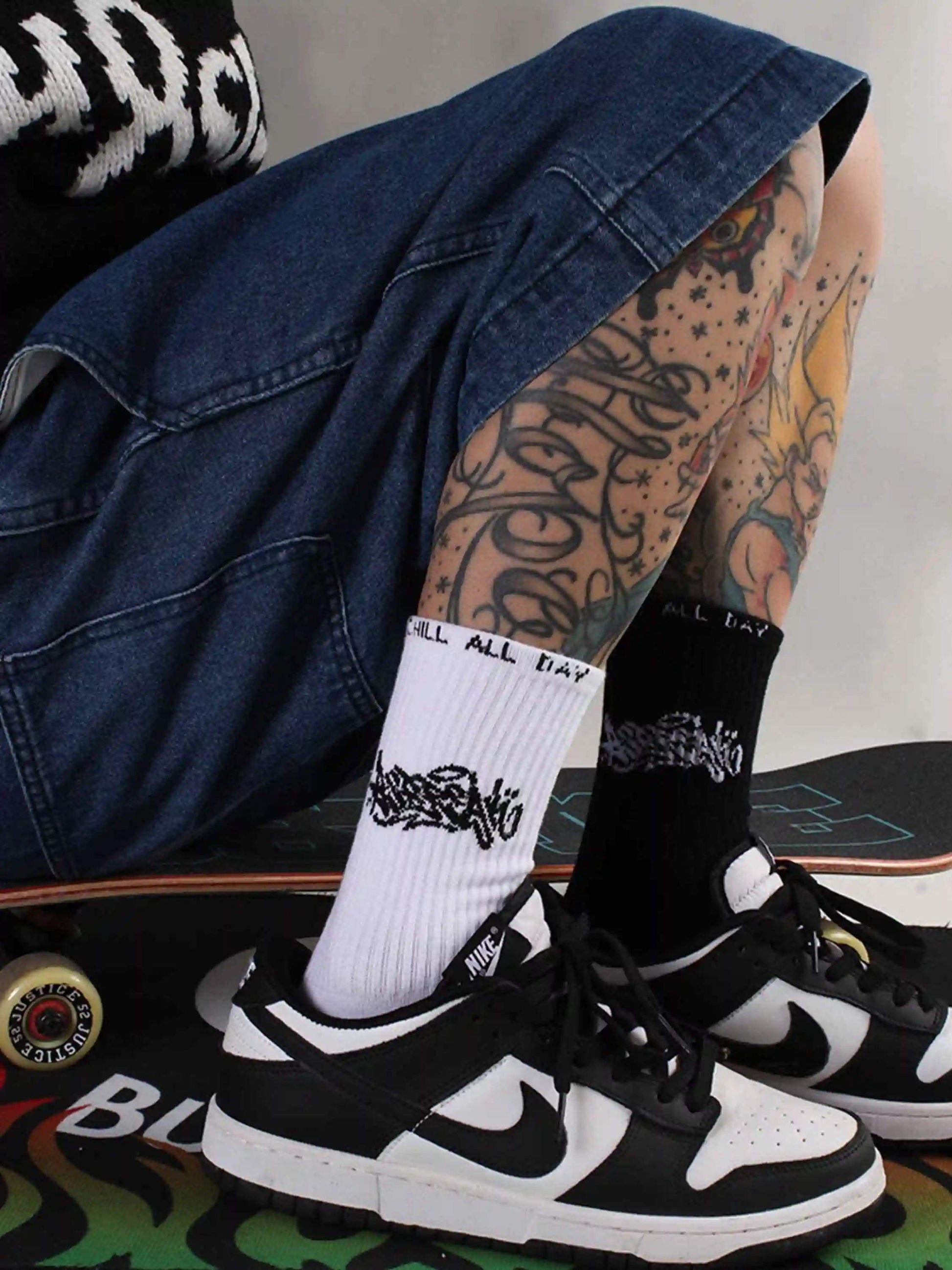 Disguisen American Street Style Mid-Length Socks