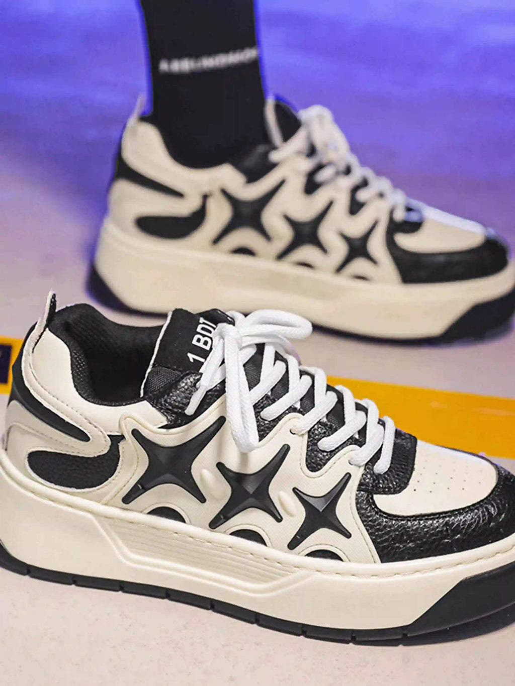 Disguisen Hip-Hop Personality Three Star Skateboard Sneakers