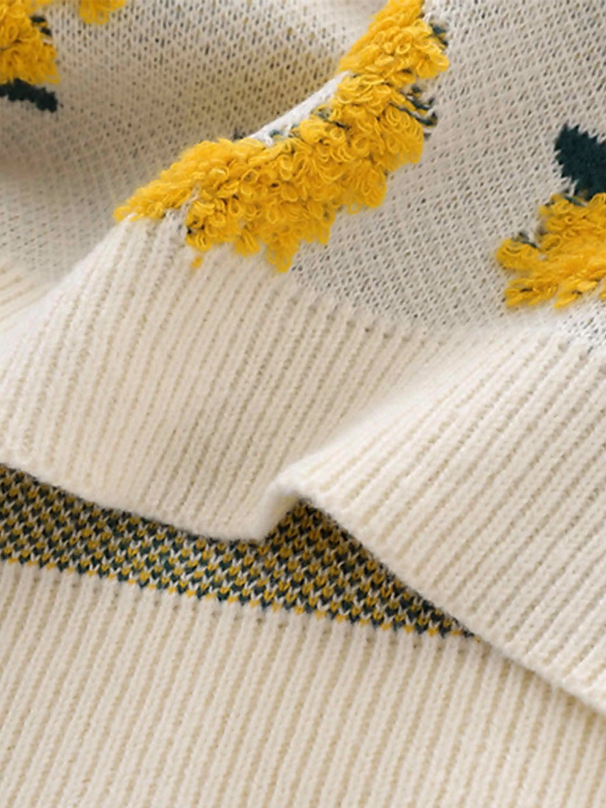 Disguisen Vintage Daisy Jacquard Sweater