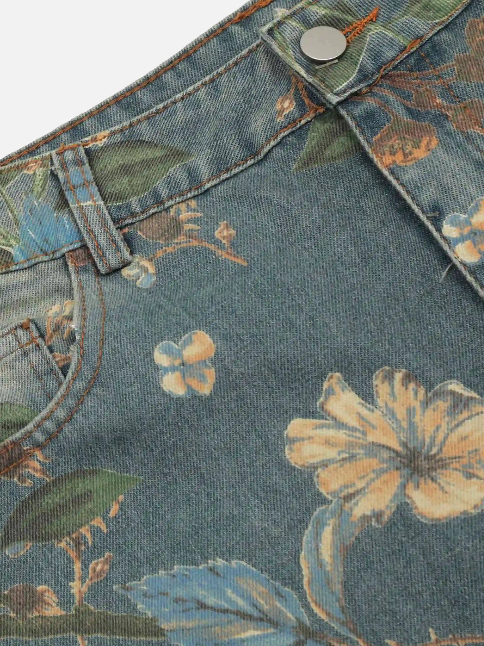 Disguisen Vintage Distressed Floral Jeans
