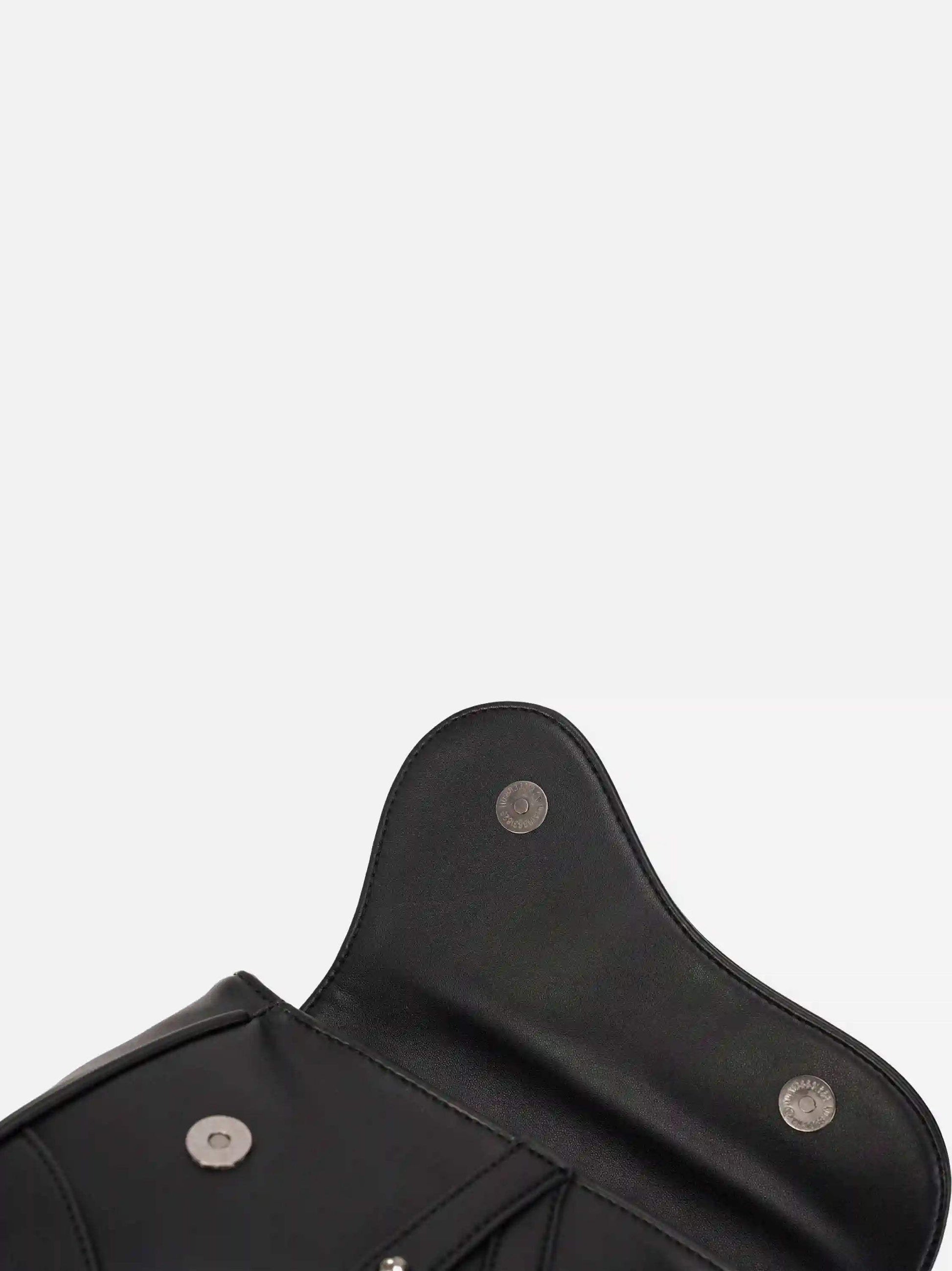 Disguisen High Street Saddle Bag Shoulder Bag