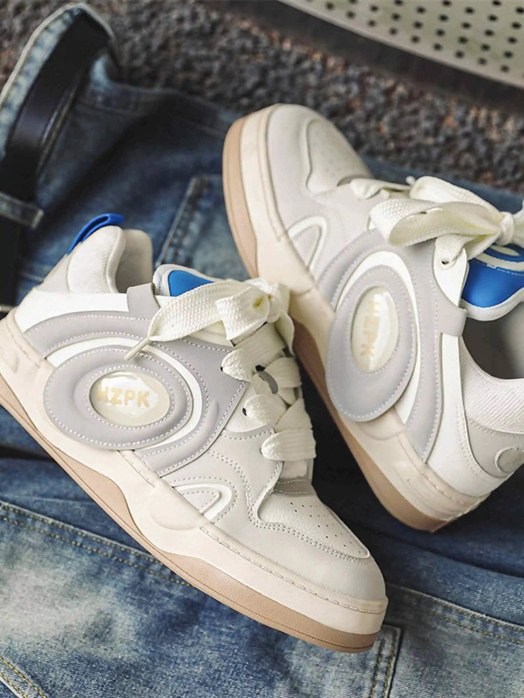 Disguisen Personalized American Hip-Hop Bread Shoes