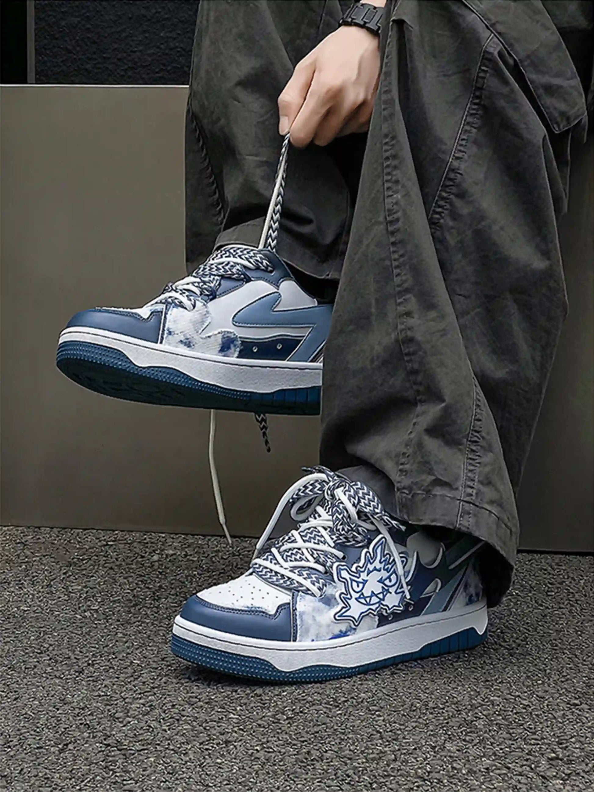 Disguisen Vintage Patch Double-layer Shoelace Sneakers