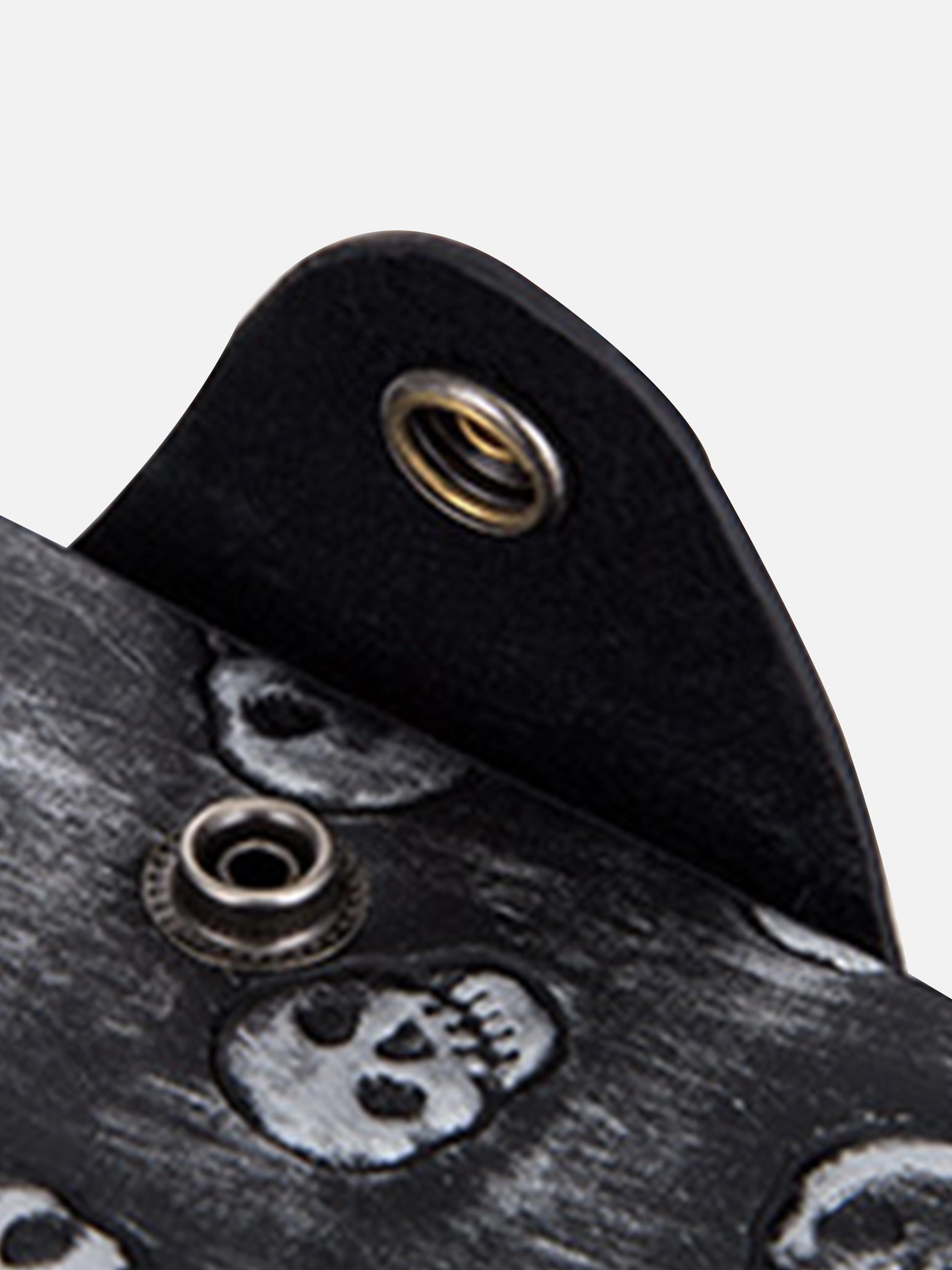 Rivet Skull Embroidered Chain Wallet