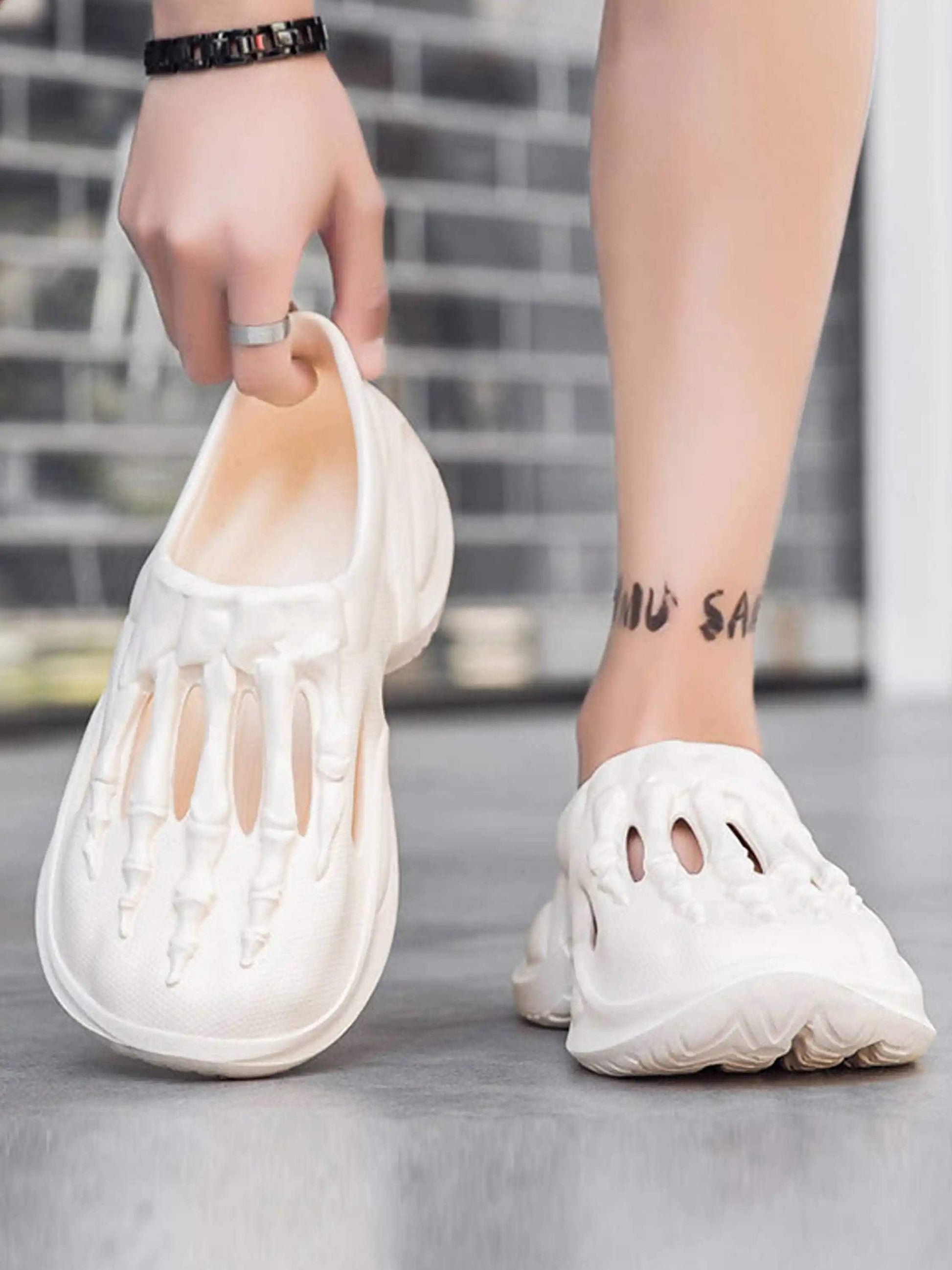 Street Skeleton Beach Slippers