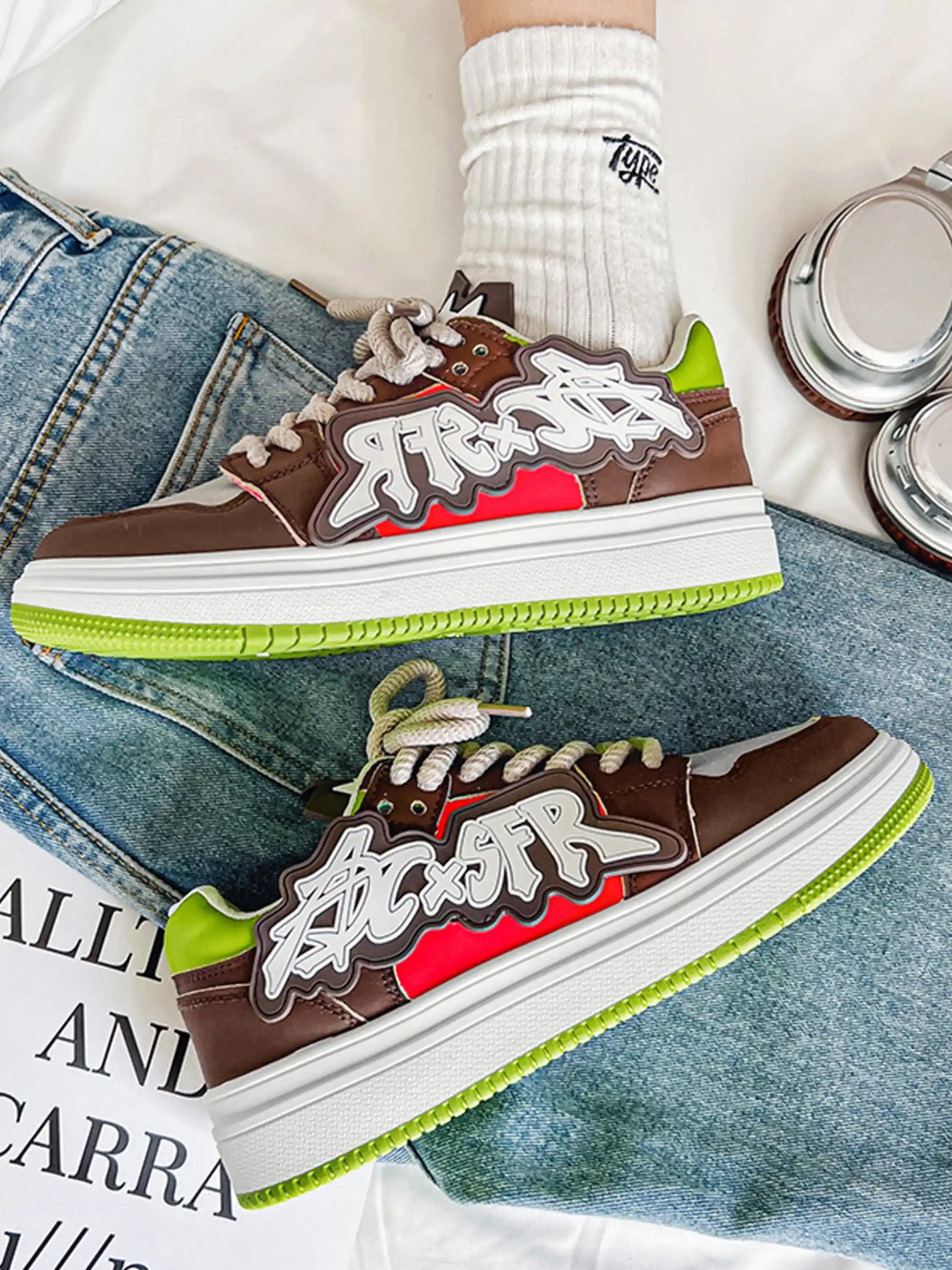 Disguisen Vintage Contrast Color Patch Sneakers