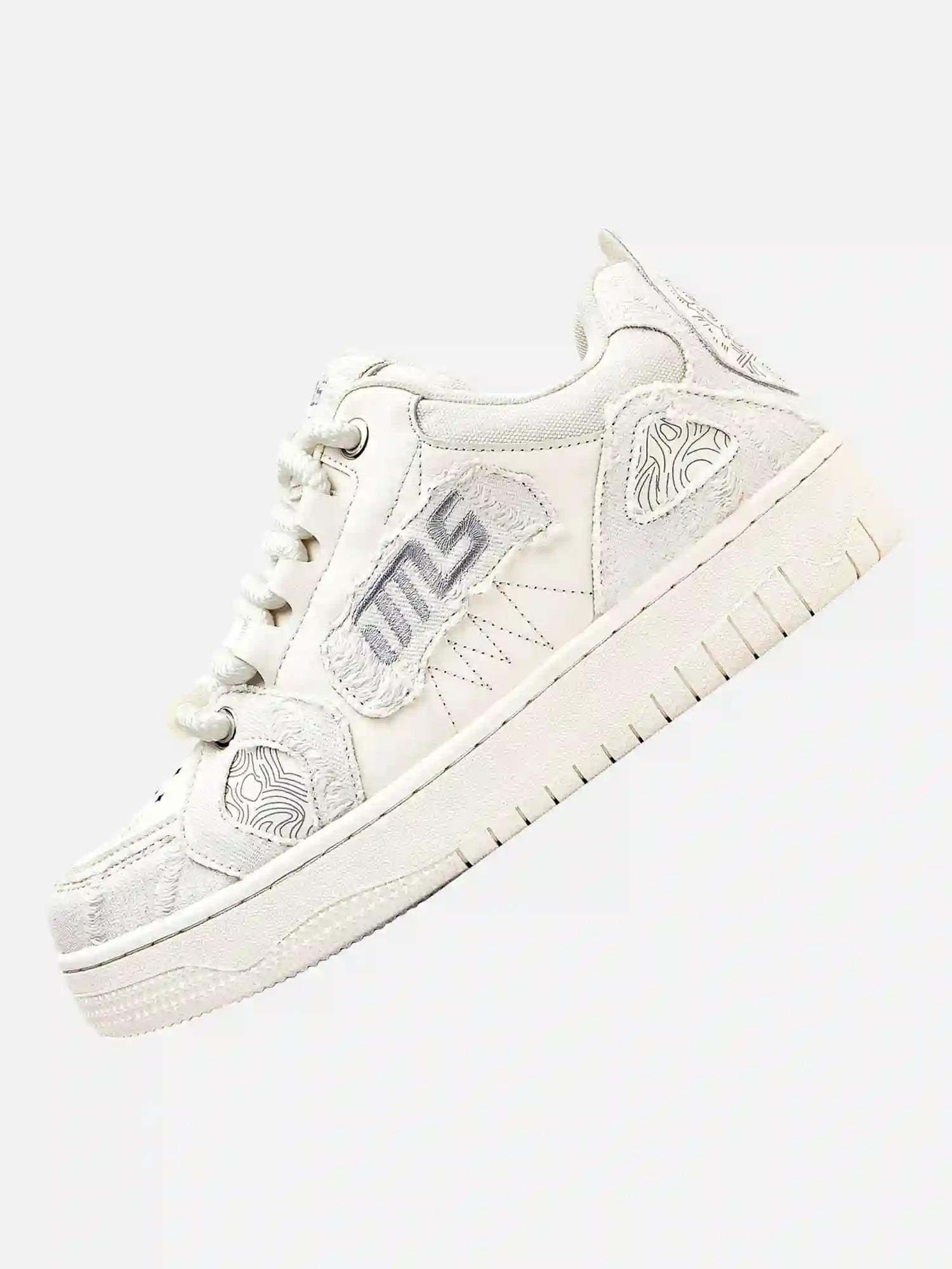 Disguisen American Trendy Embroidered Letter Sneakers
