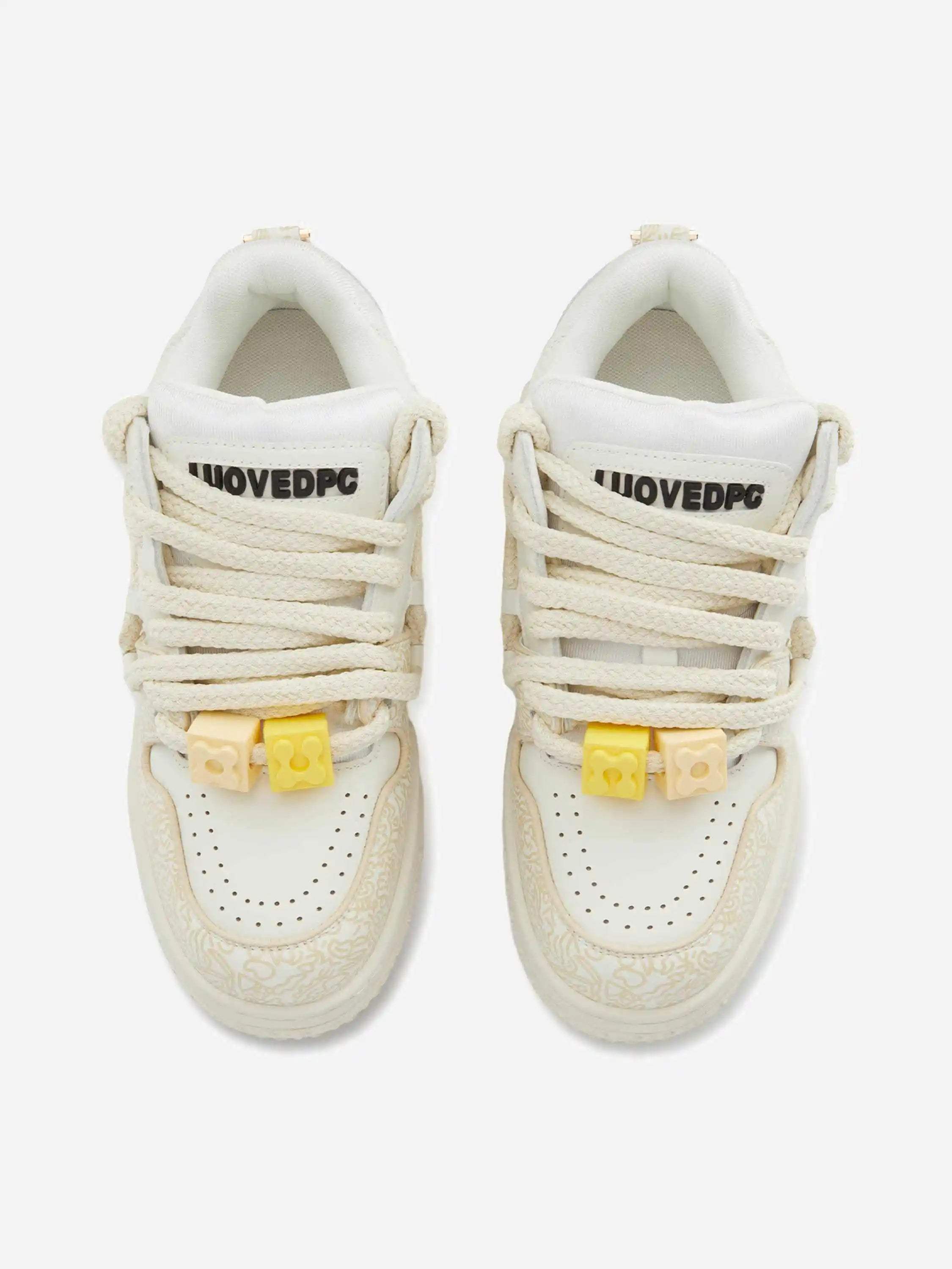 Disguisen Everything Goes With Casual Sneakers