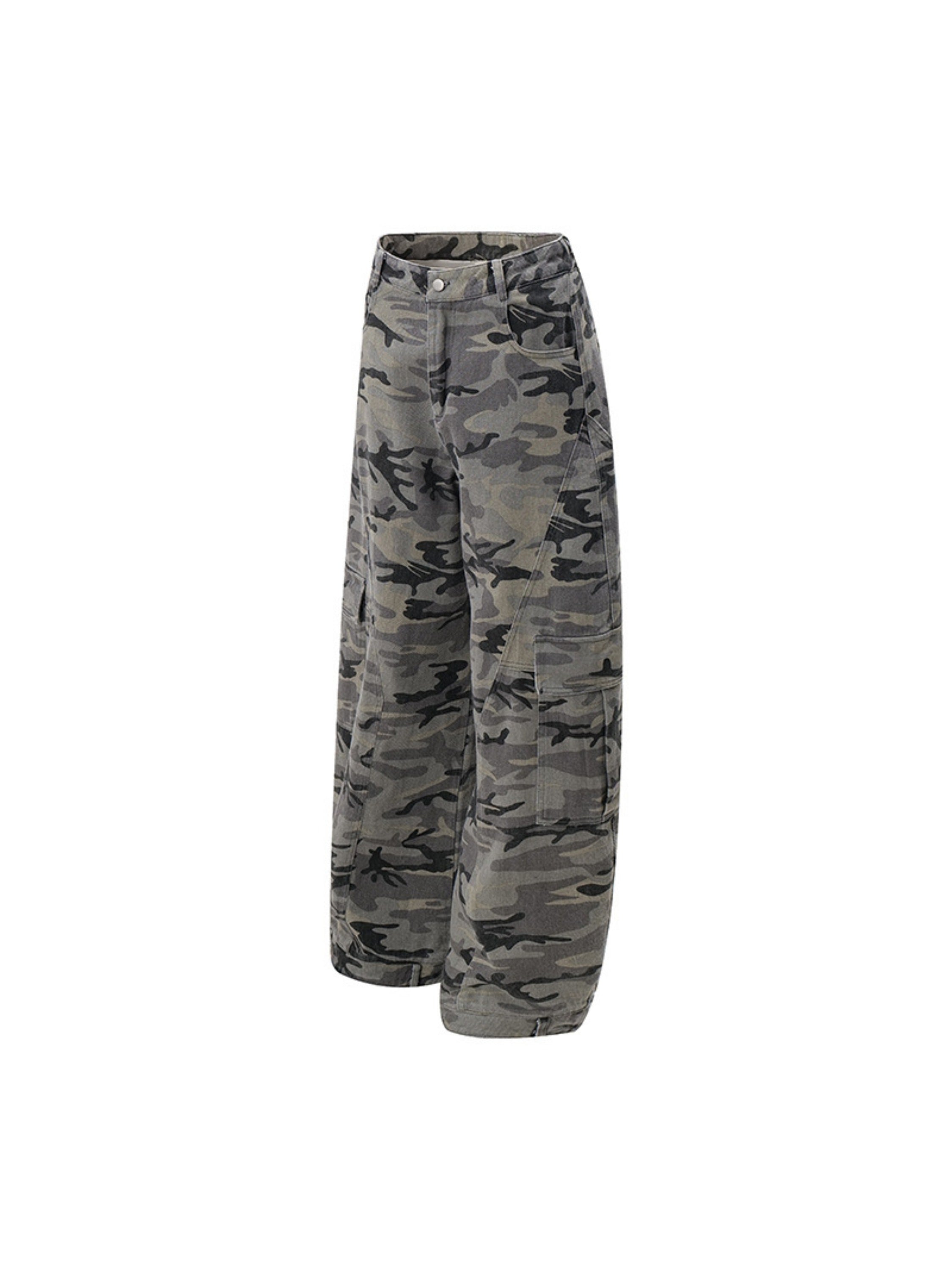 Curved Leg Paneled Camouflage Cargo Pants