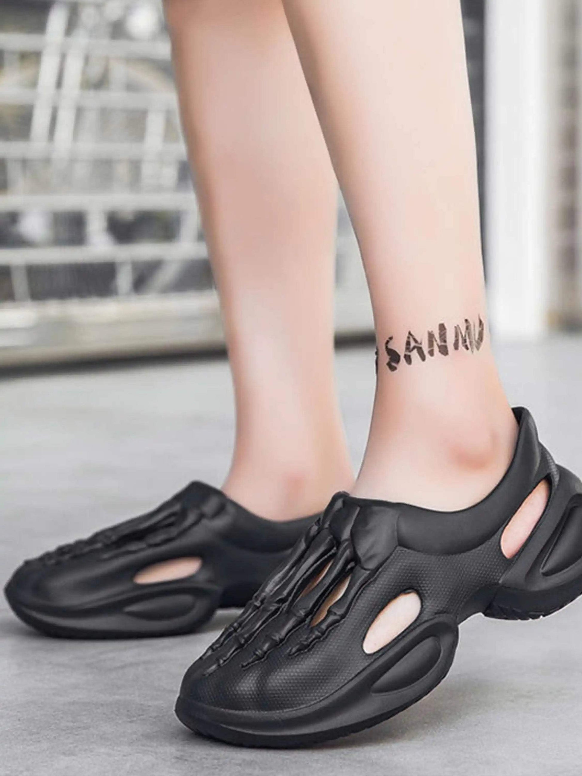 Street Skeleton Beach Slippers