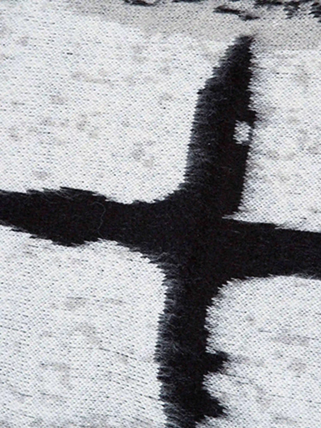 Disguisen Contrast Color Cross Sweater
