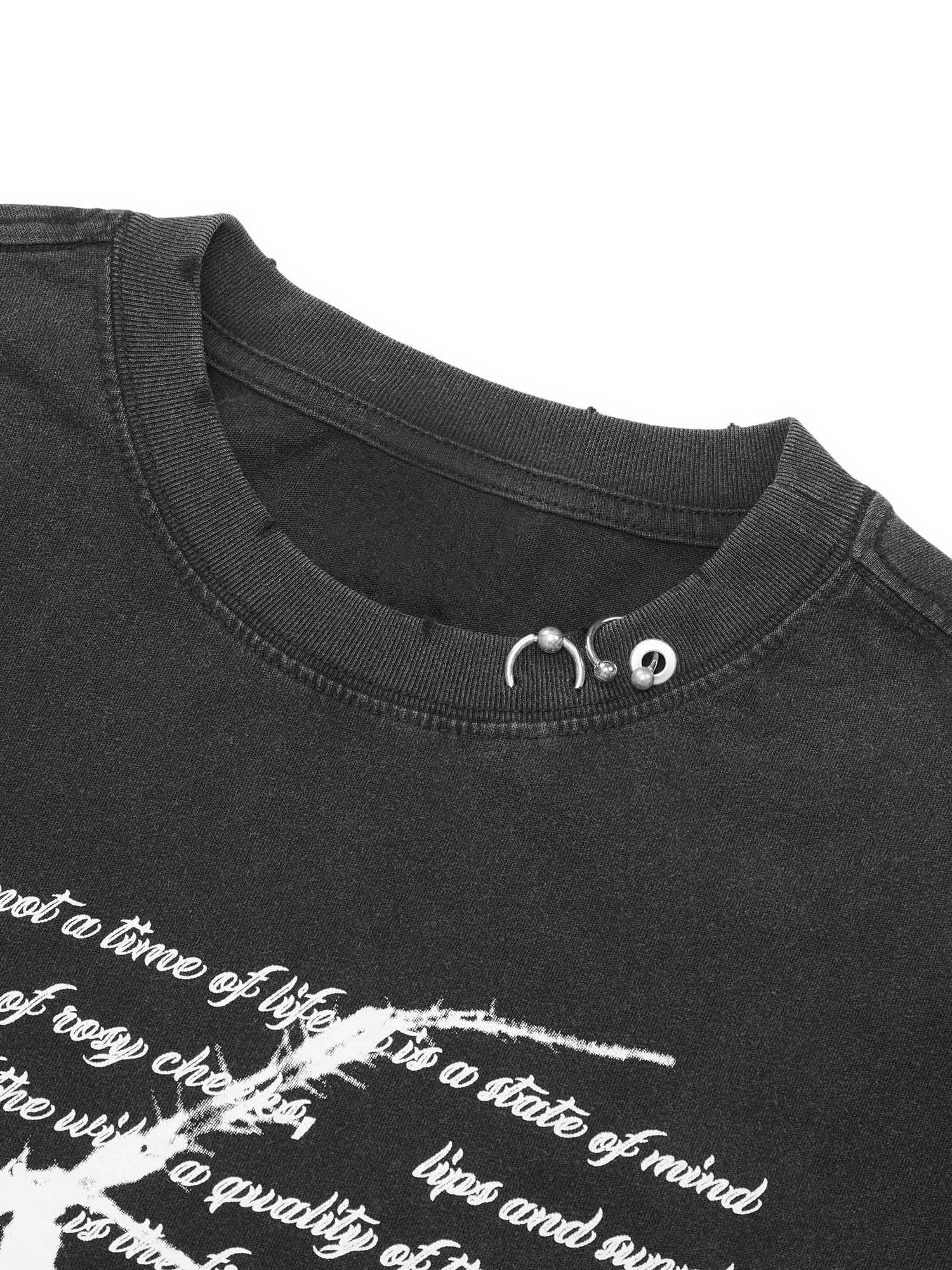 Disguisen Spider Crawling Letters Street Rap T-shirt
