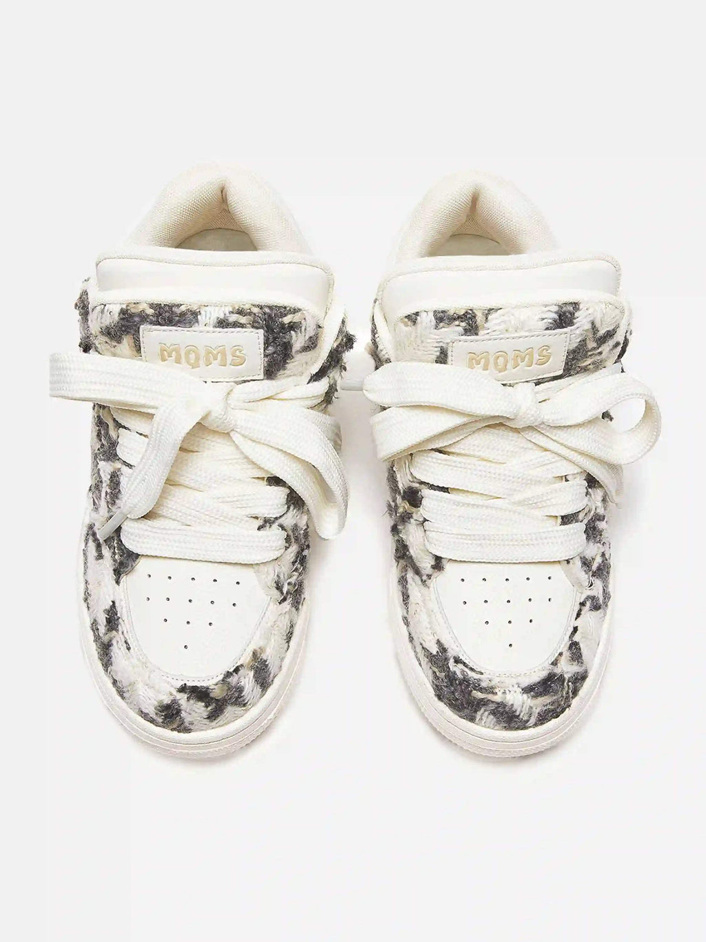Bread Wear-Resistant Sneakers