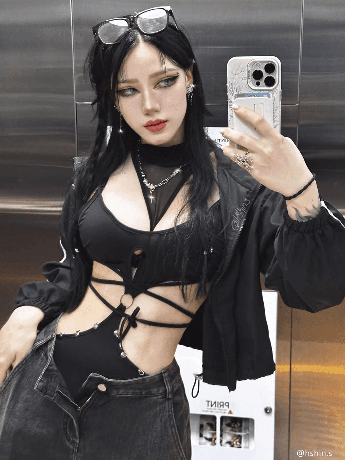Disguisen Sexy Suspender Removable Bodysuit