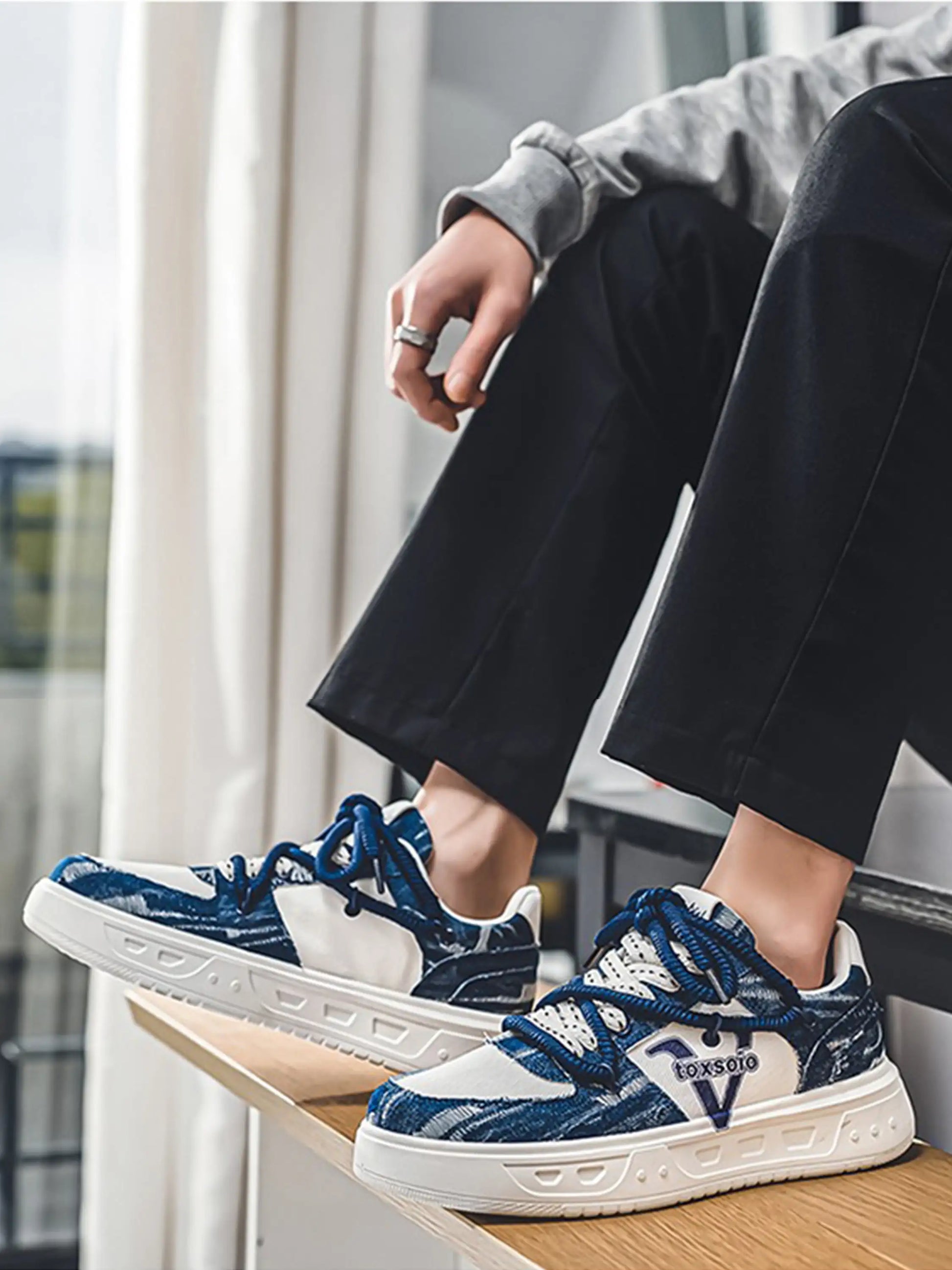 Disguisen Vintage Canvas Patchwork Sneakers