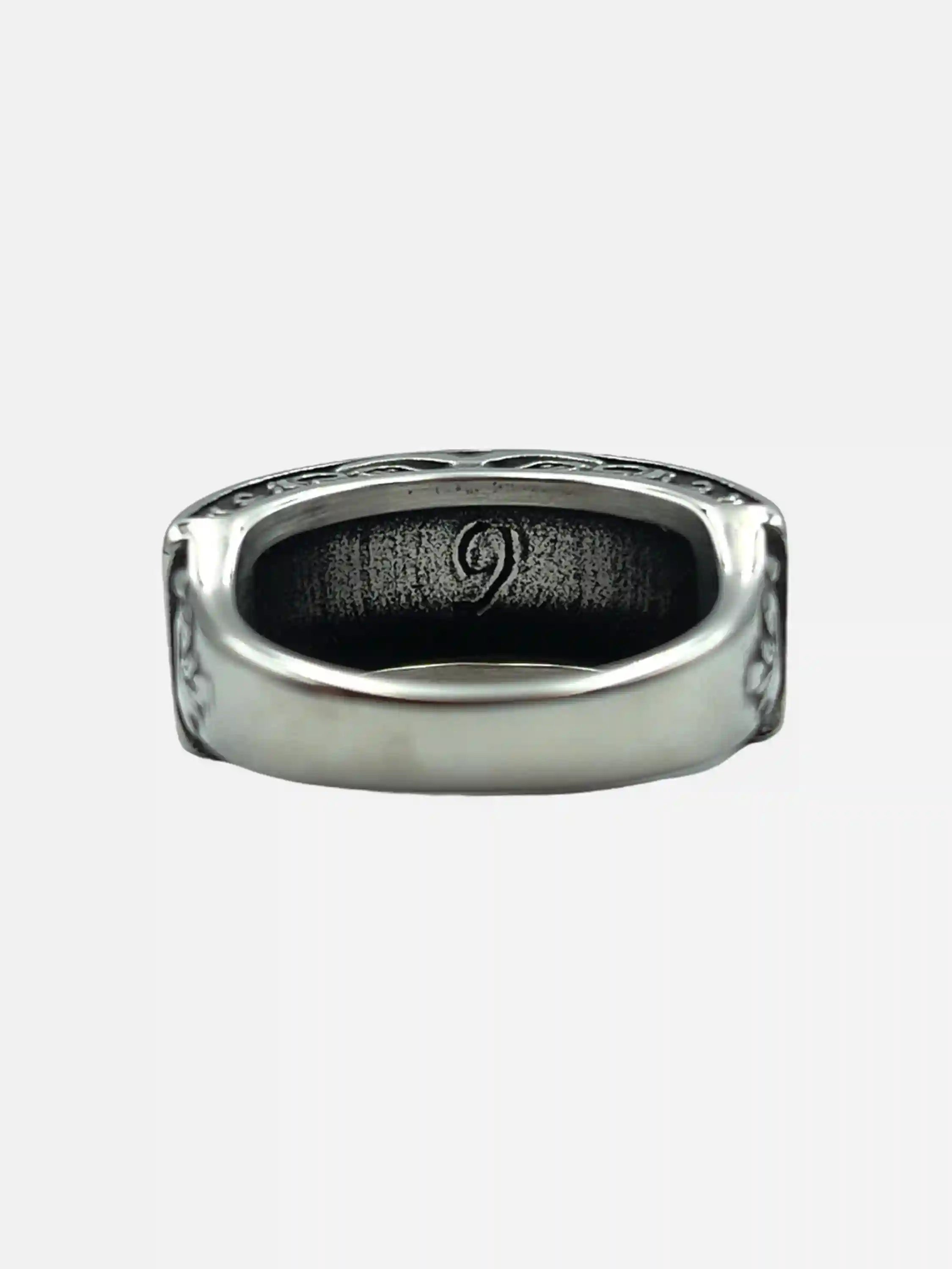 Vintage Carved Ring