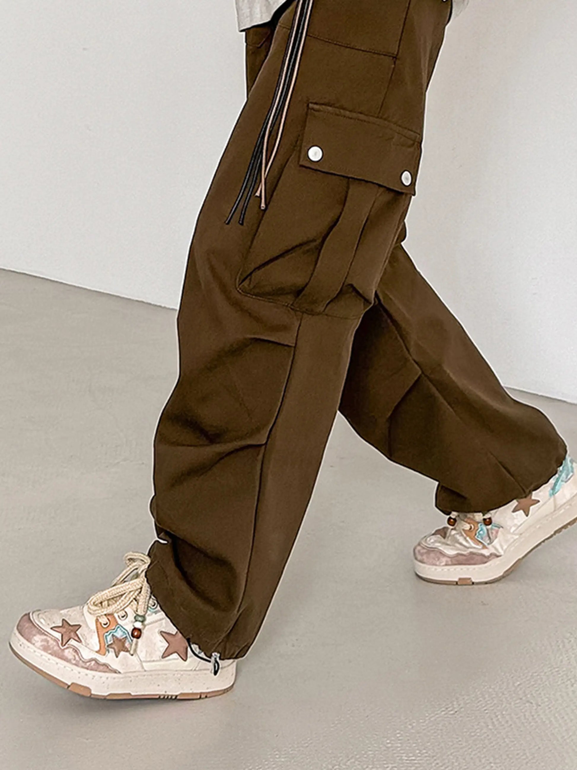 Disguisen Vintage Star Beaded Design Sneakers