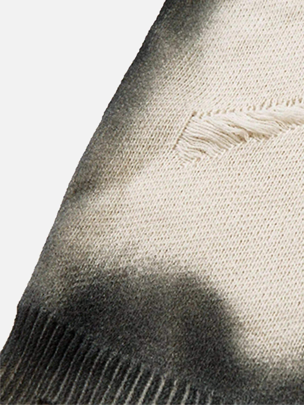 Disguisen High Street Spray-Painted Hole Round Neck Sweater