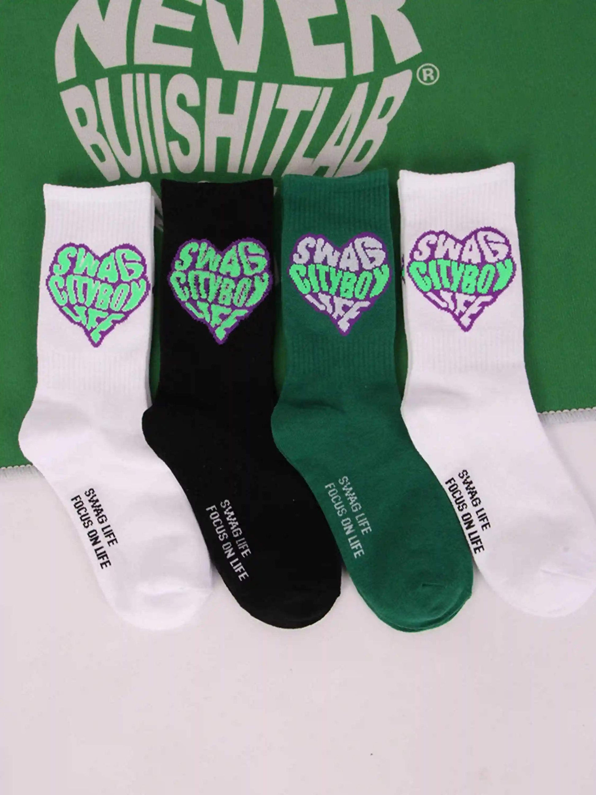Disguisen American Style Heart Letter Skateboard Socks
