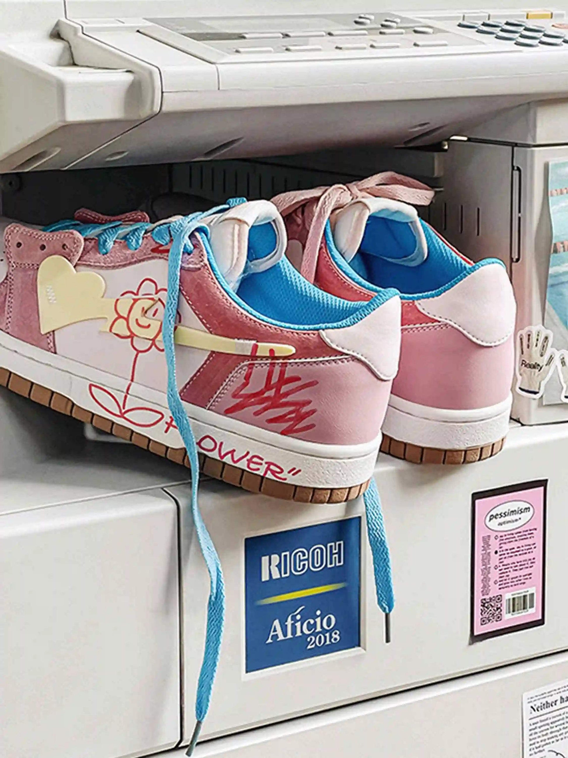 Disguisen Niche Street Playful Flower Couple Casual Shoes