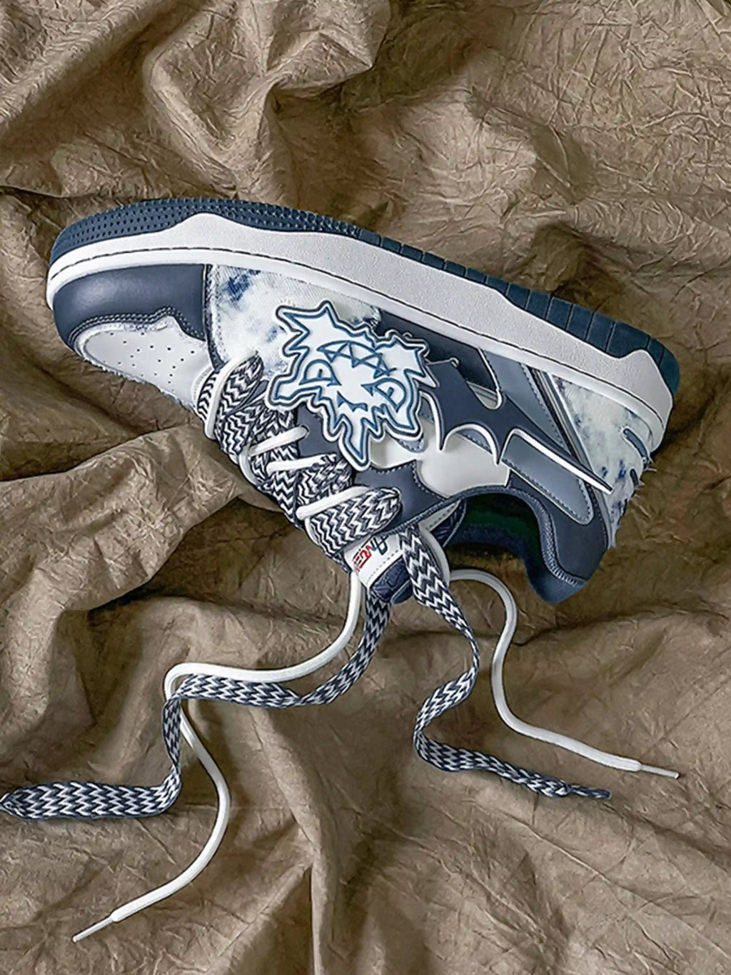 Disguisen Vintage Patch Double-layer Shoelace Sneakers